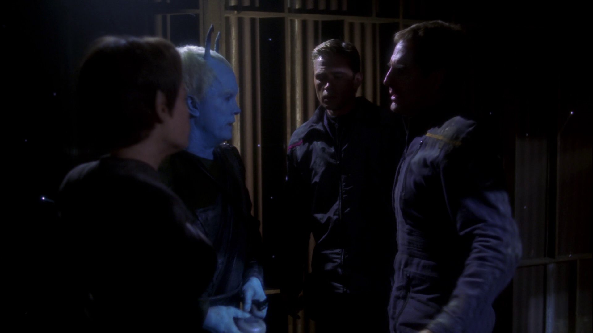 extant_StarTrek_ENT_1x15-ShadowsOfPJem_3161.jpg