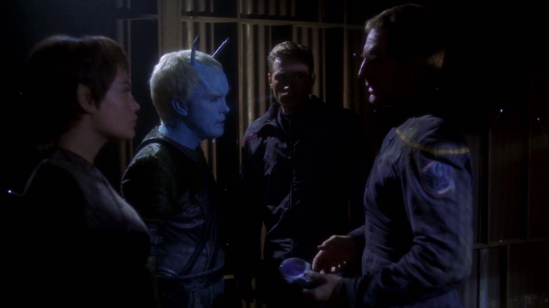 extant_StarTrek_ENT_1x15-ShadowsOfPJem_3172.jpg