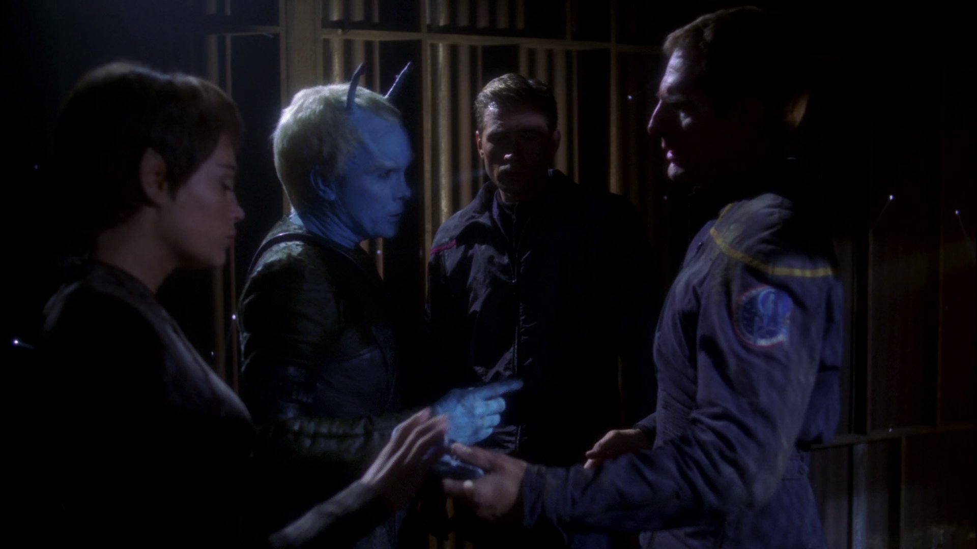 extant_StarTrek_ENT_1x15-ShadowsOfPJem_3173.jpg