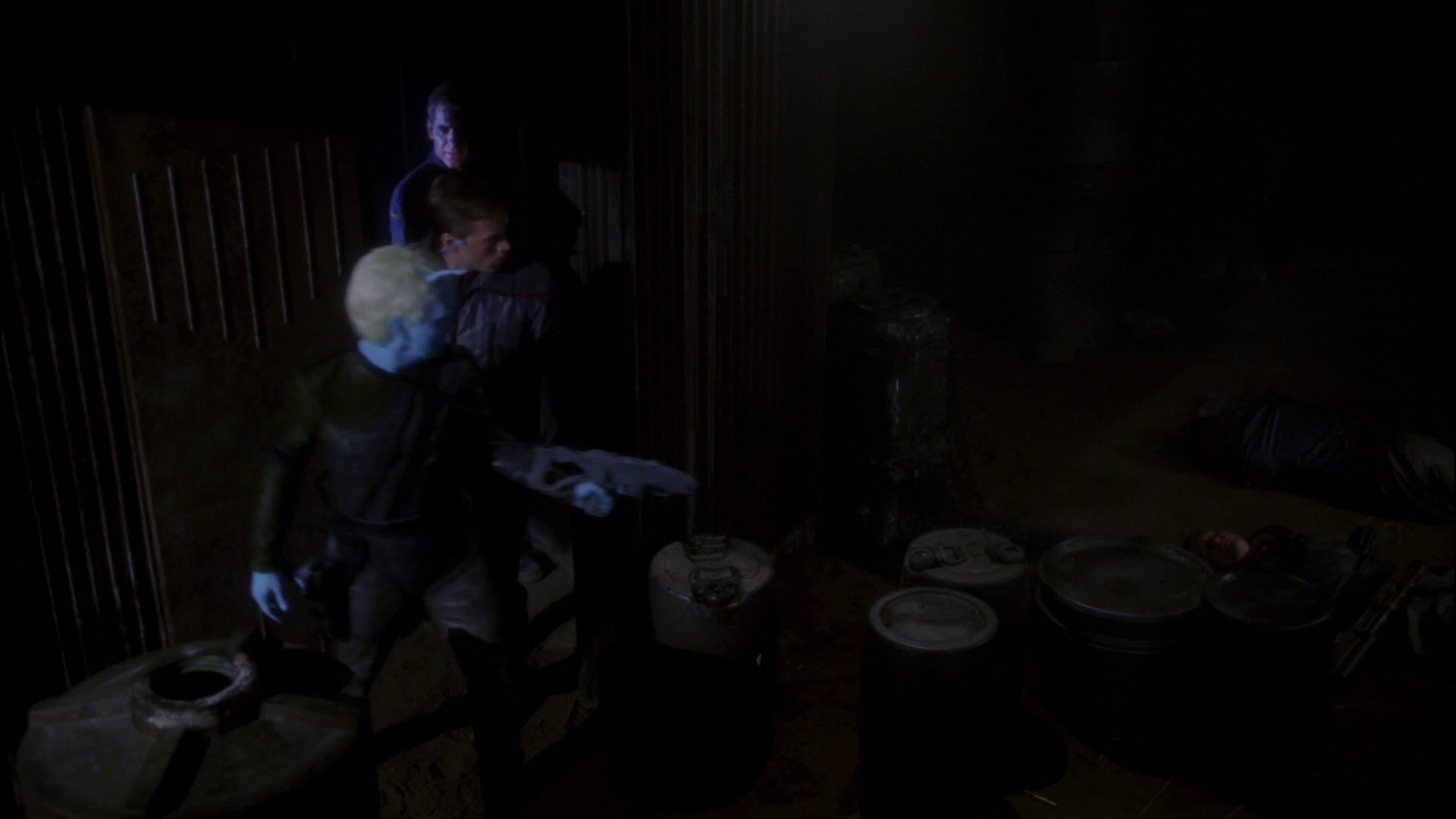 extant_StarTrek_ENT_1x15-ShadowsOfPJem_3210.jpg