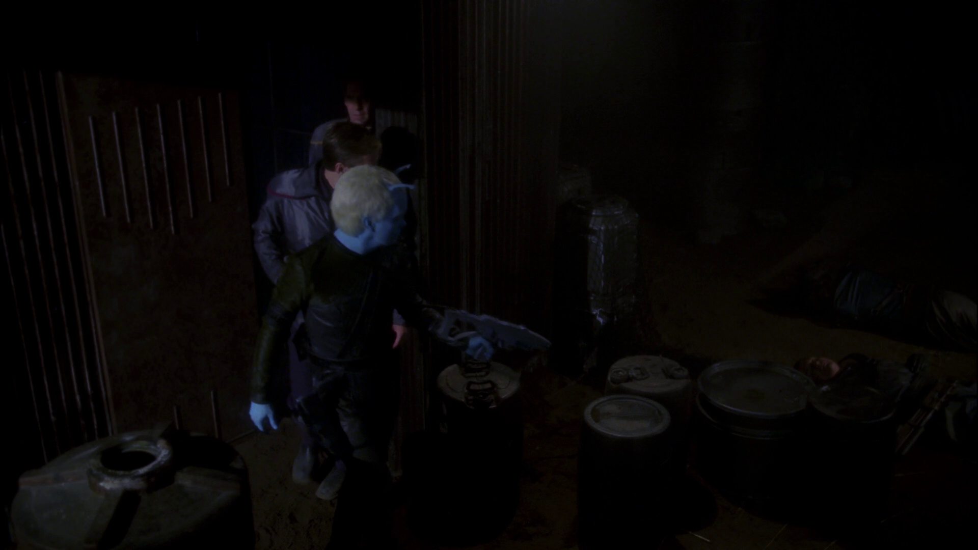 extant_StarTrek_ENT_1x15-ShadowsOfPJem_3211.jpg