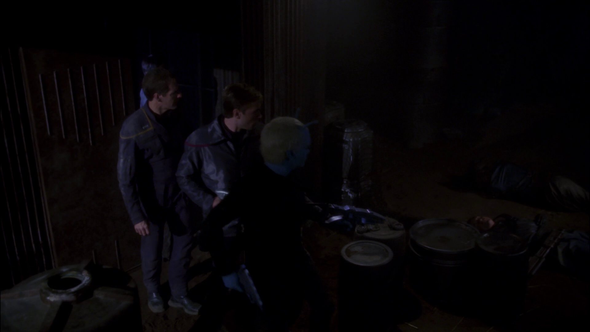 extant_StarTrek_ENT_1x15-ShadowsOfPJem_3220.jpg