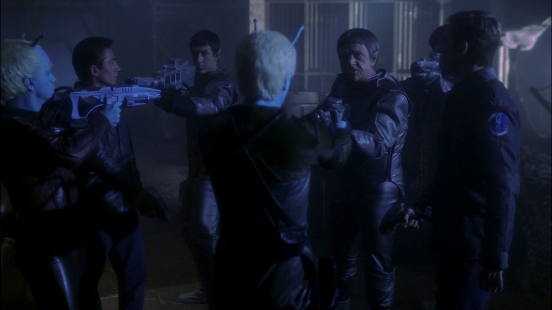 extant_StarTrek_ENT_1x15-ShadowsOfPJem_3231.jpg
