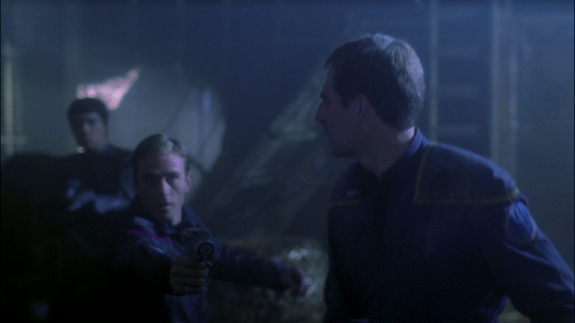 extant_StarTrek_ENT_1x15-ShadowsOfPJem_3263.jpg
