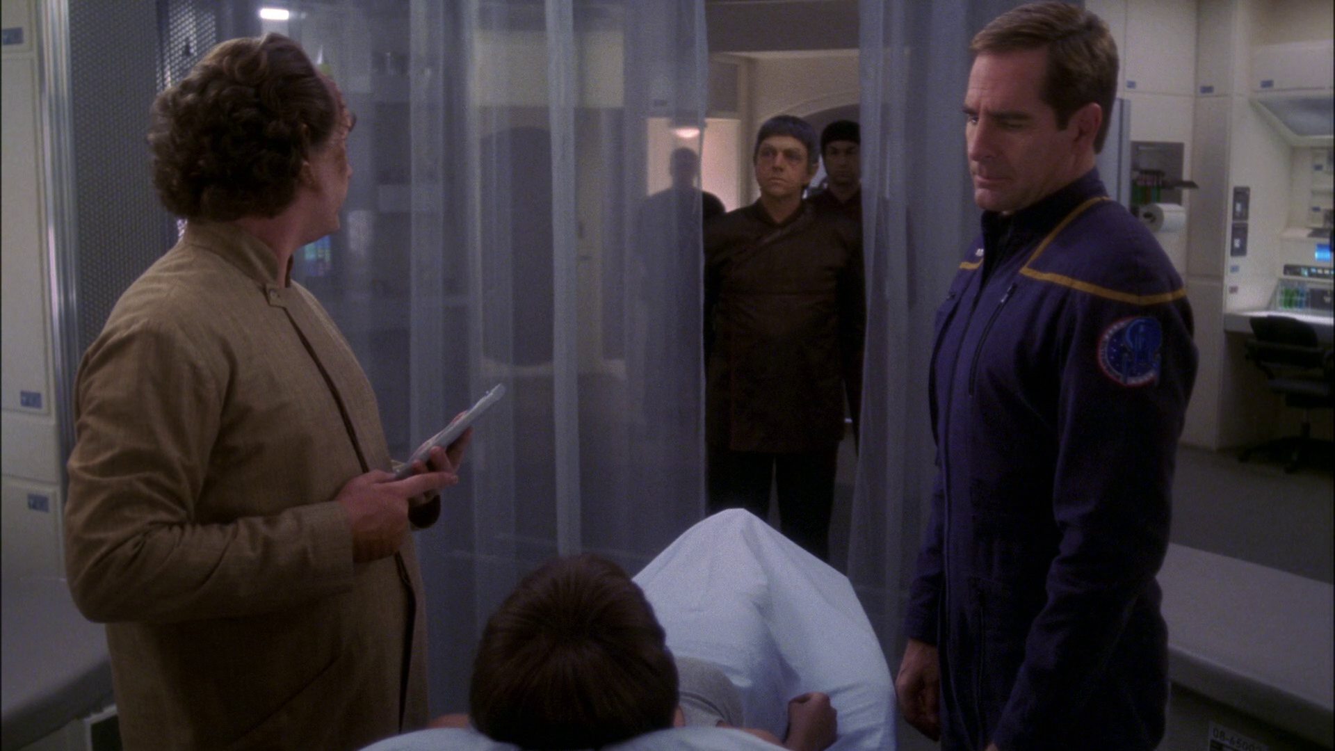 extant_StarTrek_ENT_1x15-ShadowsOfPJem_3346.jpg