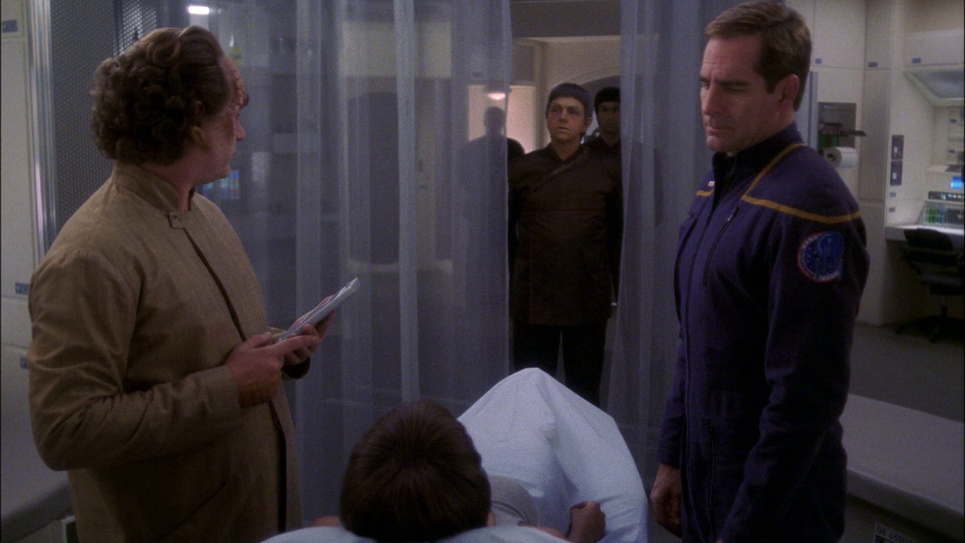 extant_StarTrek_ENT_1x15-ShadowsOfPJem_3348.jpg
