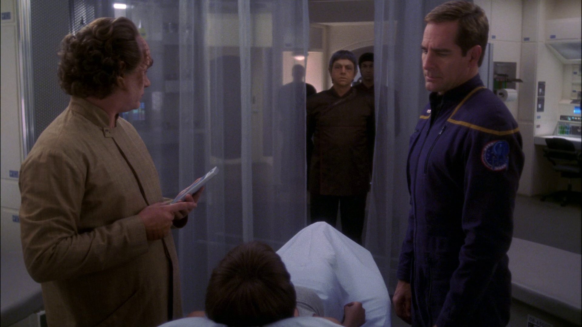 extant_StarTrek_ENT_1x15-ShadowsOfPJem_3349.jpg