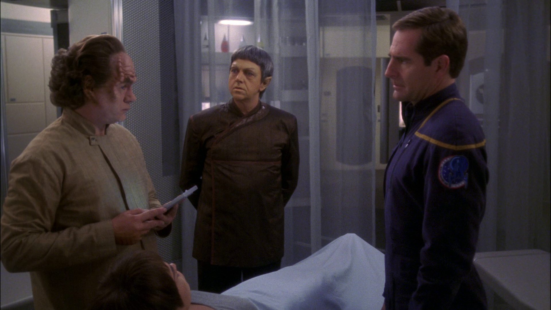 extant_StarTrek_ENT_1x15-ShadowsOfPJem_3368.jpg