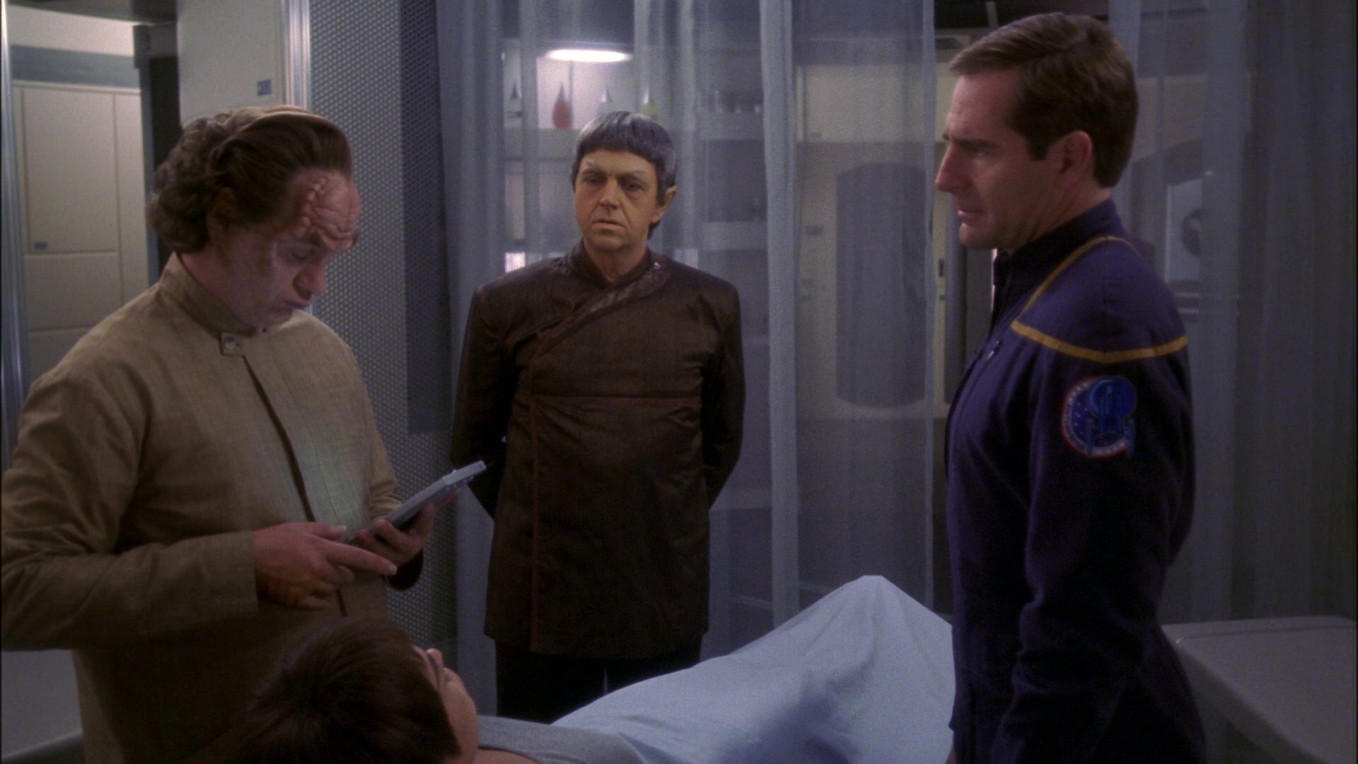extant_StarTrek_ENT_1x15-ShadowsOfPJem_3369.jpg