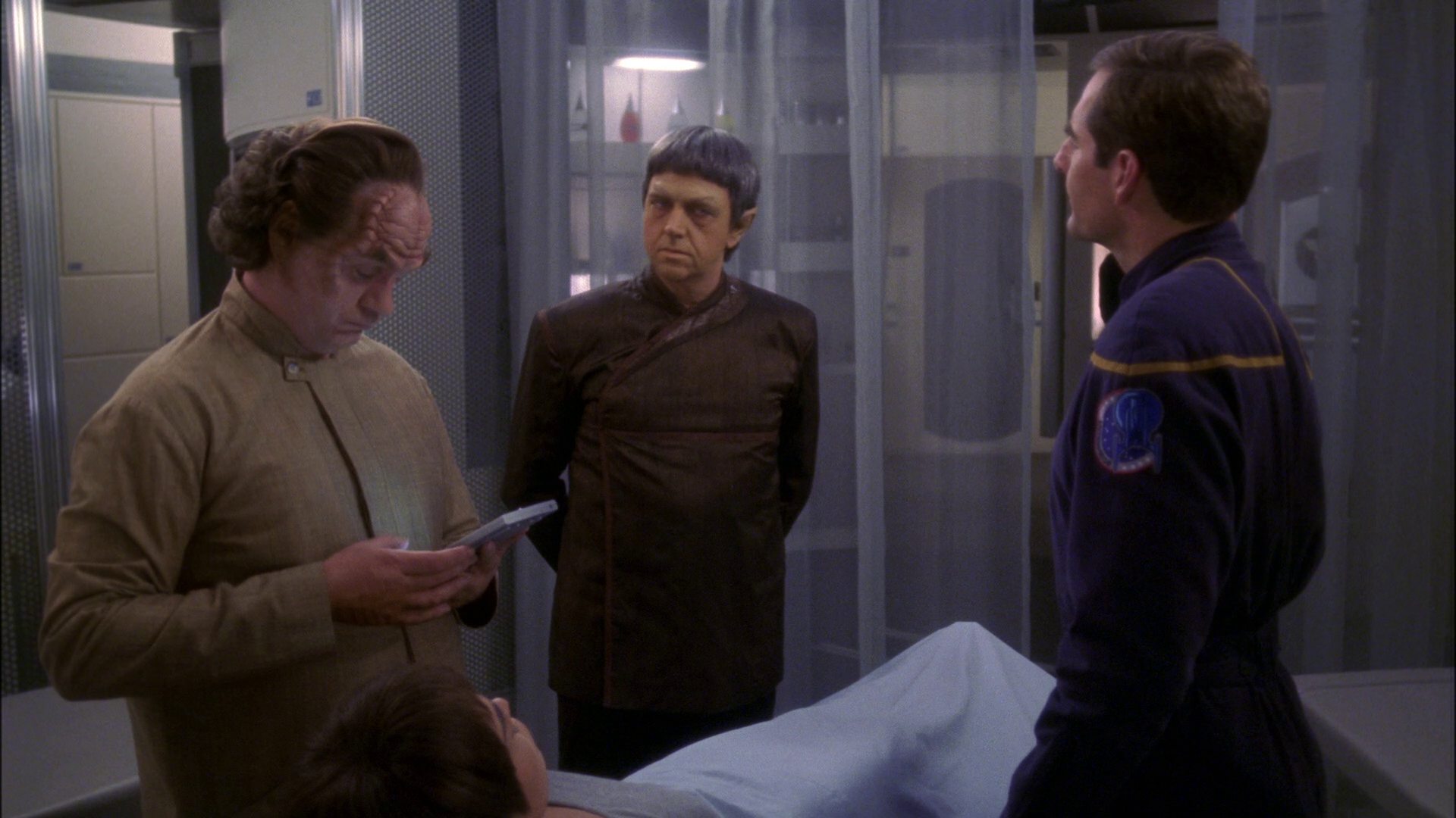 extant_StarTrek_ENT_1x15-ShadowsOfPJem_3479.jpg