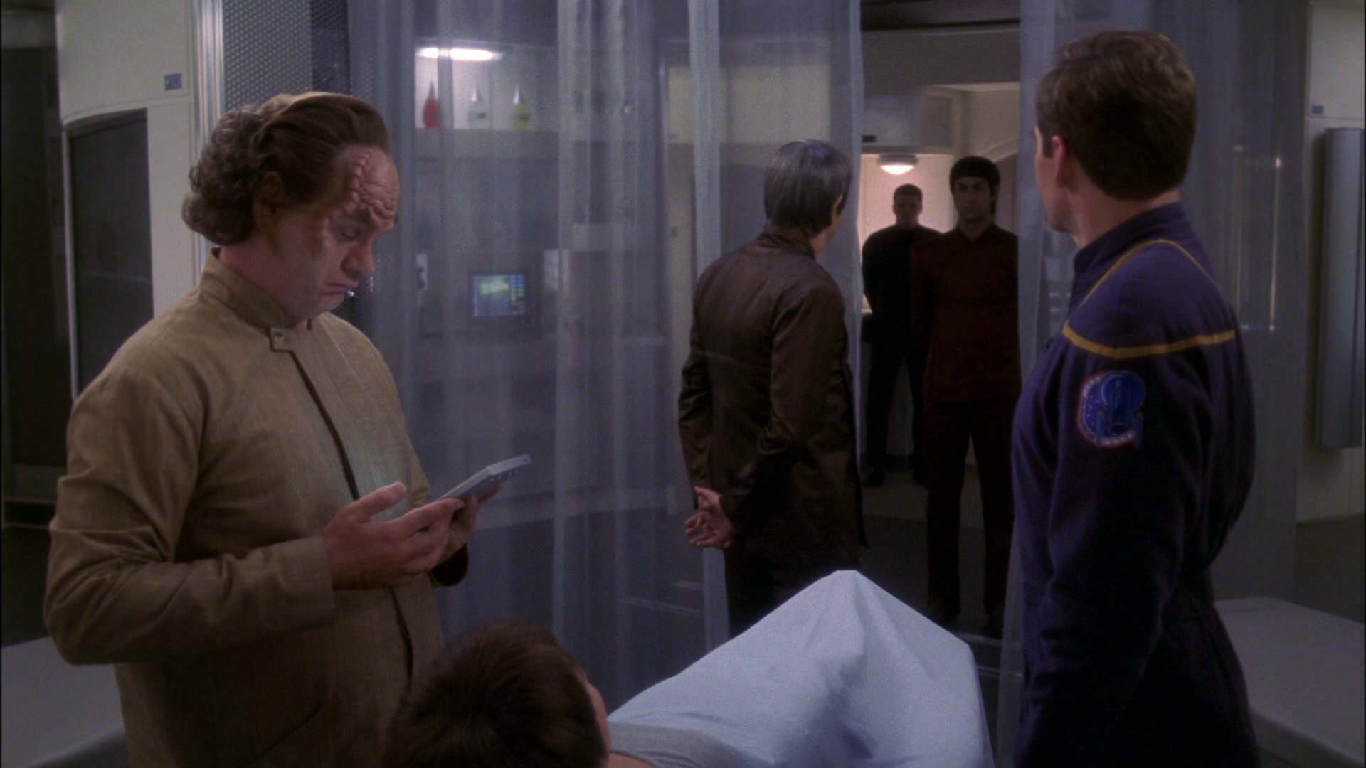 extant_StarTrek_ENT_1x15-ShadowsOfPJem_3489.jpg