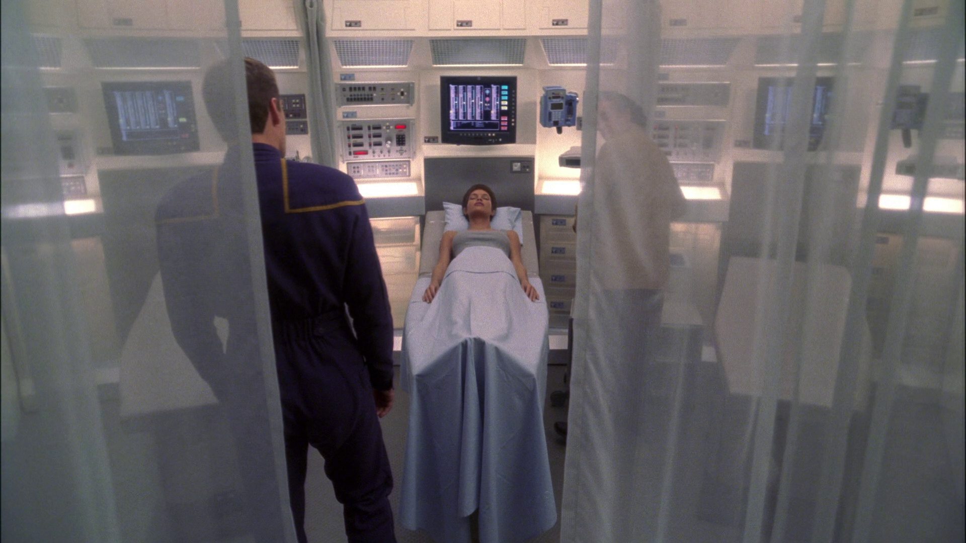 extant_StarTrek_ENT_1x15-ShadowsOfPJem_3537.jpg