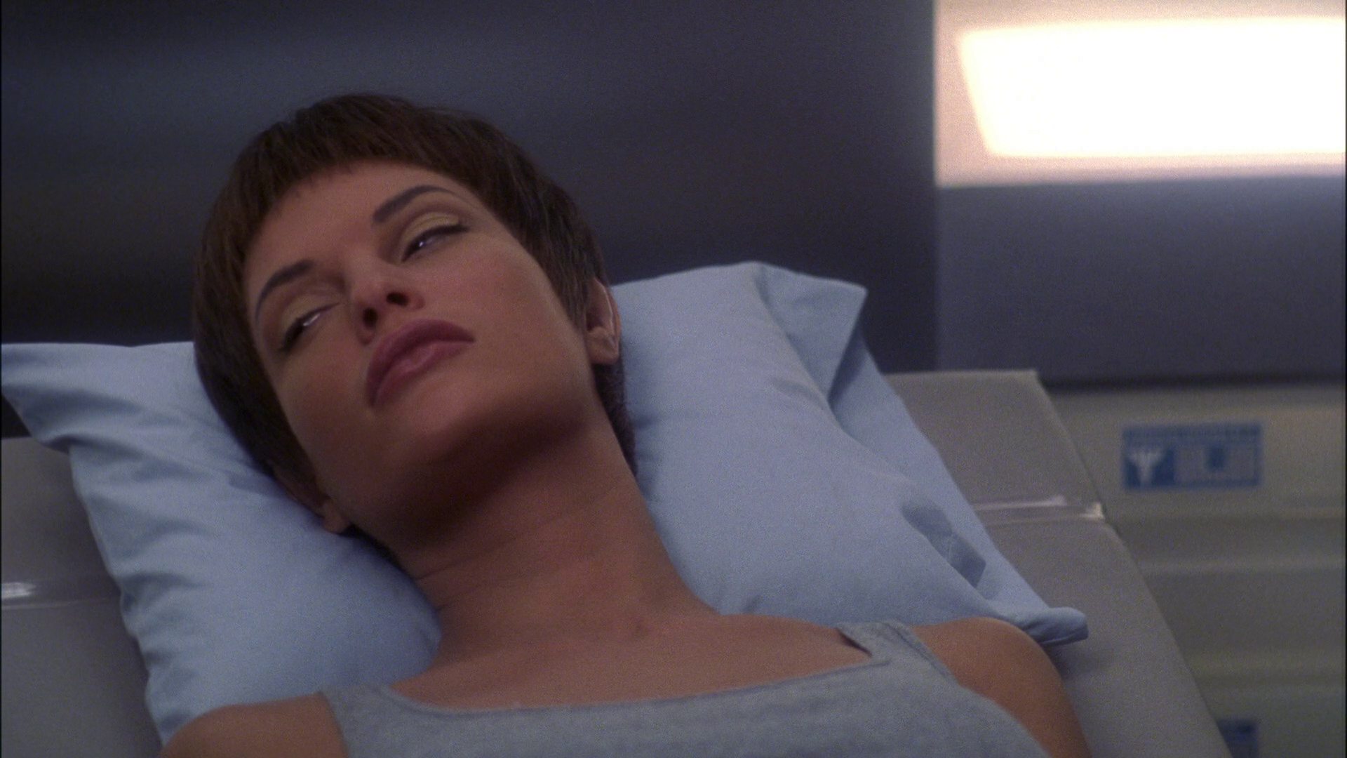 extant_StarTrek_ENT_1x15-ShadowsOfPJem_3542.jpg