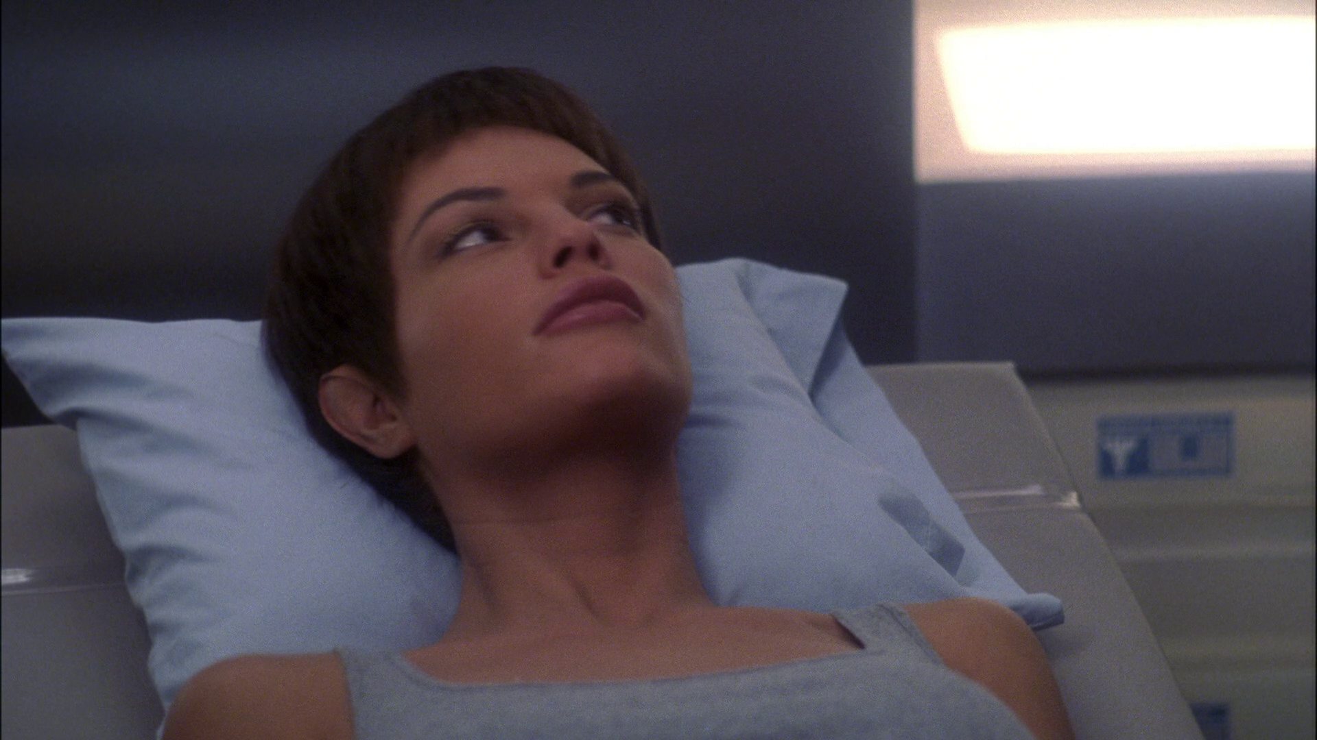 extant_StarTrek_ENT_1x15-ShadowsOfPJem_3545.jpg