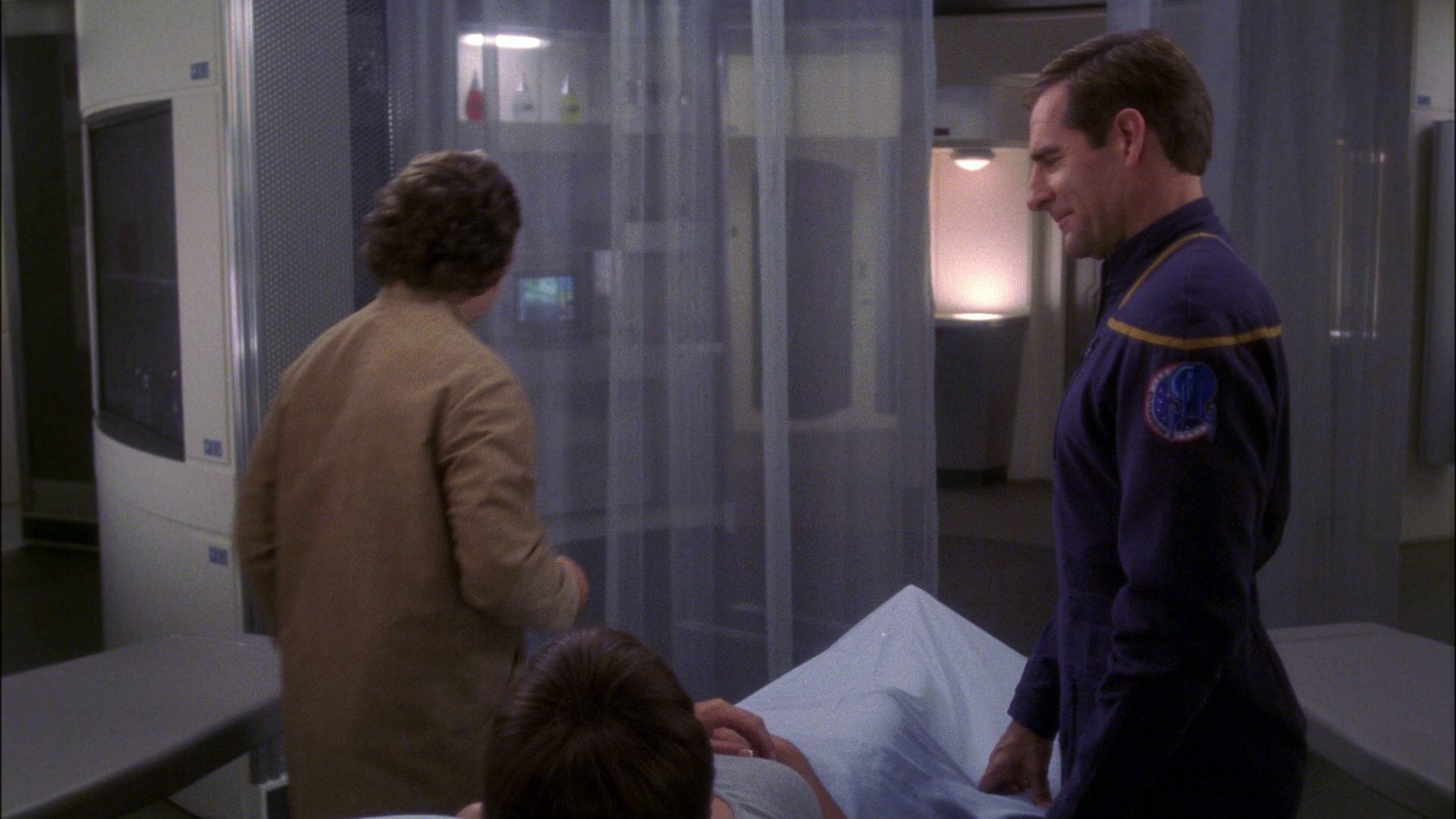 extant_StarTrek_ENT_1x15-ShadowsOfPJem_3587.jpg