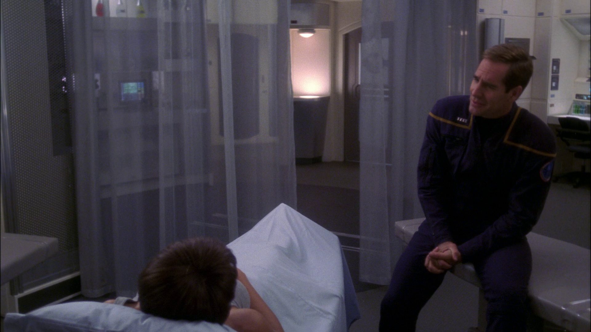 extant_StarTrek_ENT_1x15-ShadowsOfPJem_3607.jpg