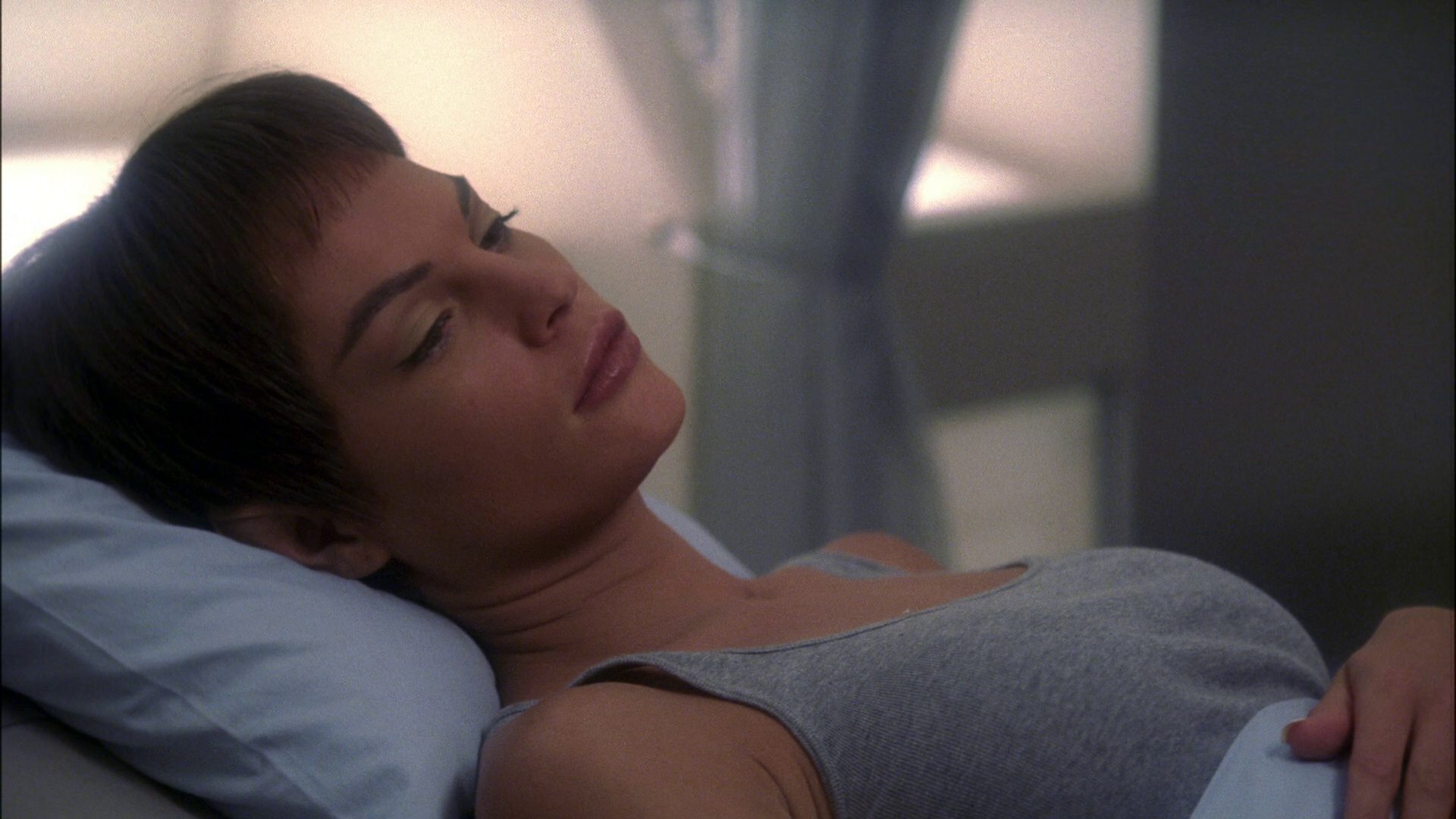 extant_StarTrek_ENT_1x15-ShadowsOfPJem_3609.jpg