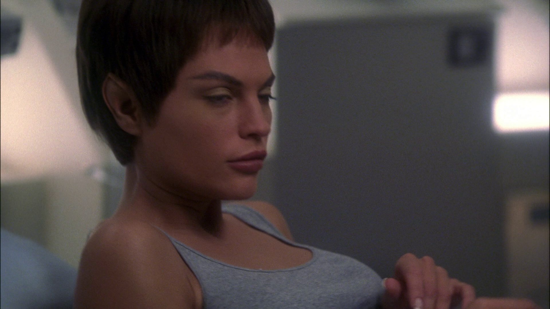 extant_StarTrek_ENT_1x15-ShadowsOfPJem_3620.jpg