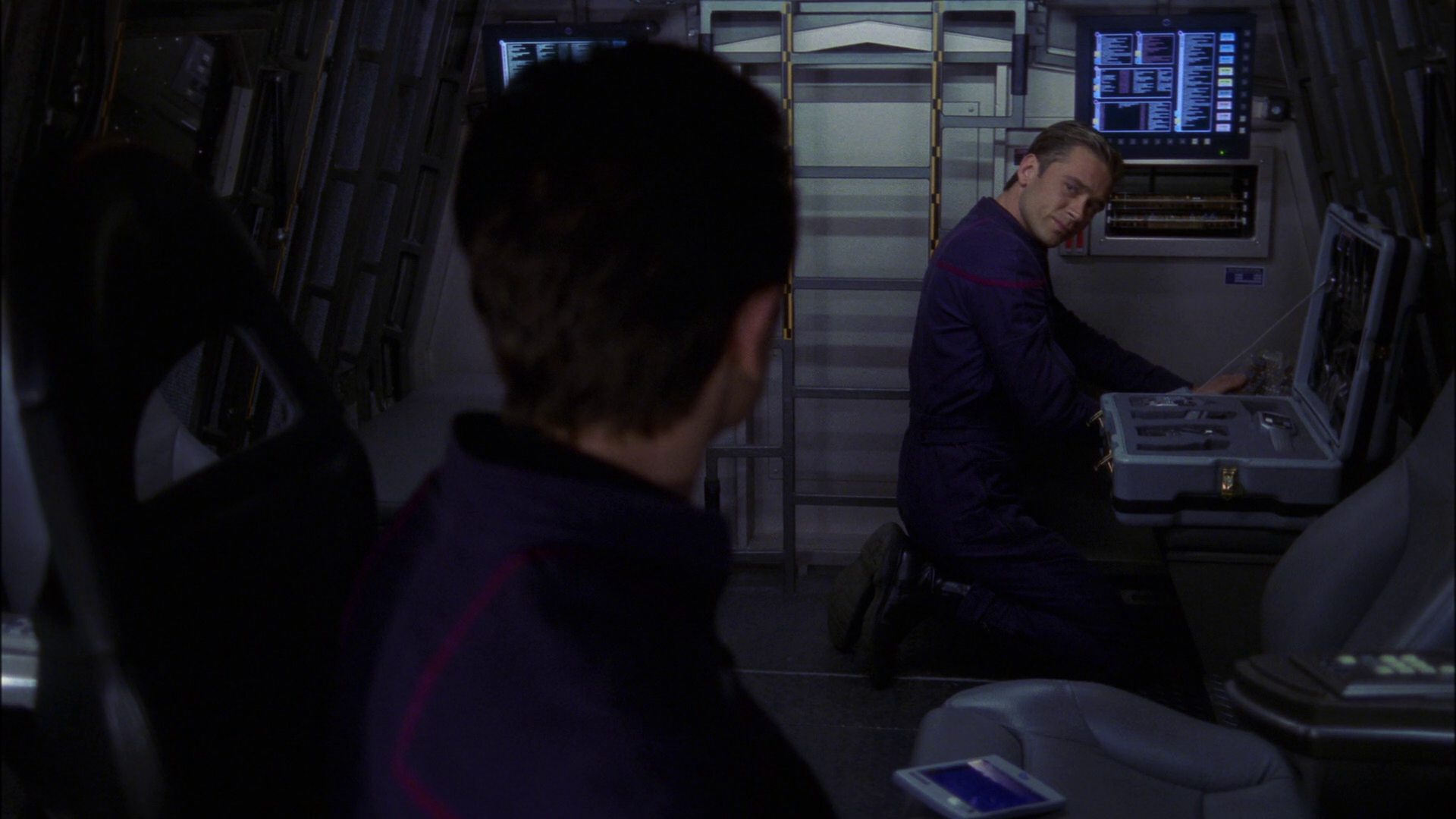 extant_StarTrek_ENT_1x16-ShuttlepodOne_0051.jpg
