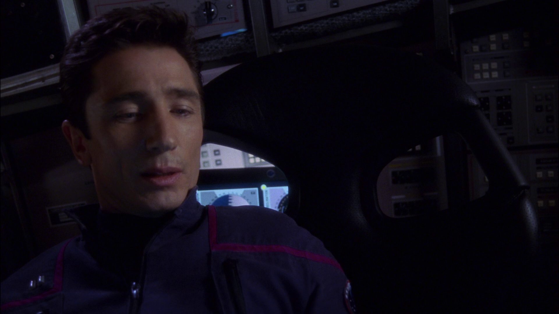 extant_StarTrek_ENT_1x16-ShuttlepodOne_0093.jpg