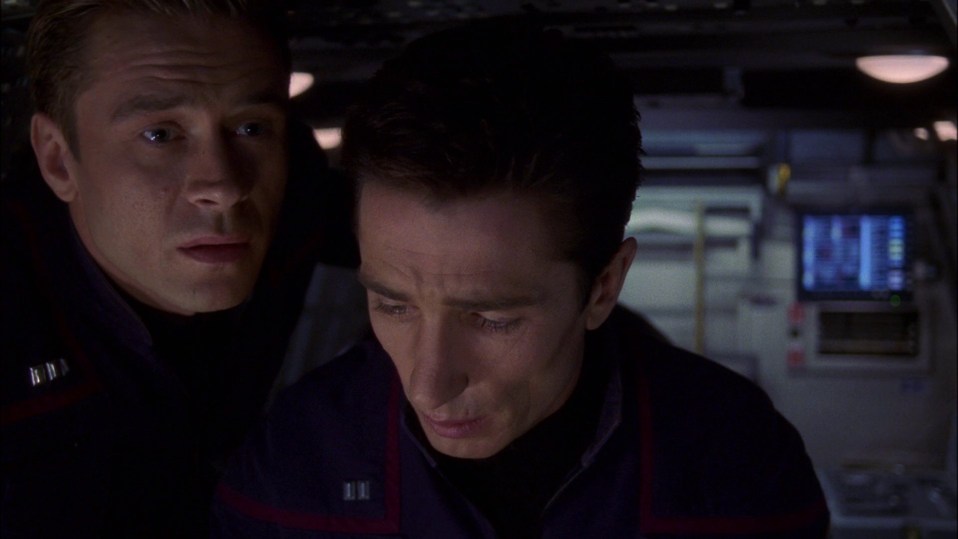 extant_StarTrek_ENT_1x16-ShuttlepodOne_0160.jpg