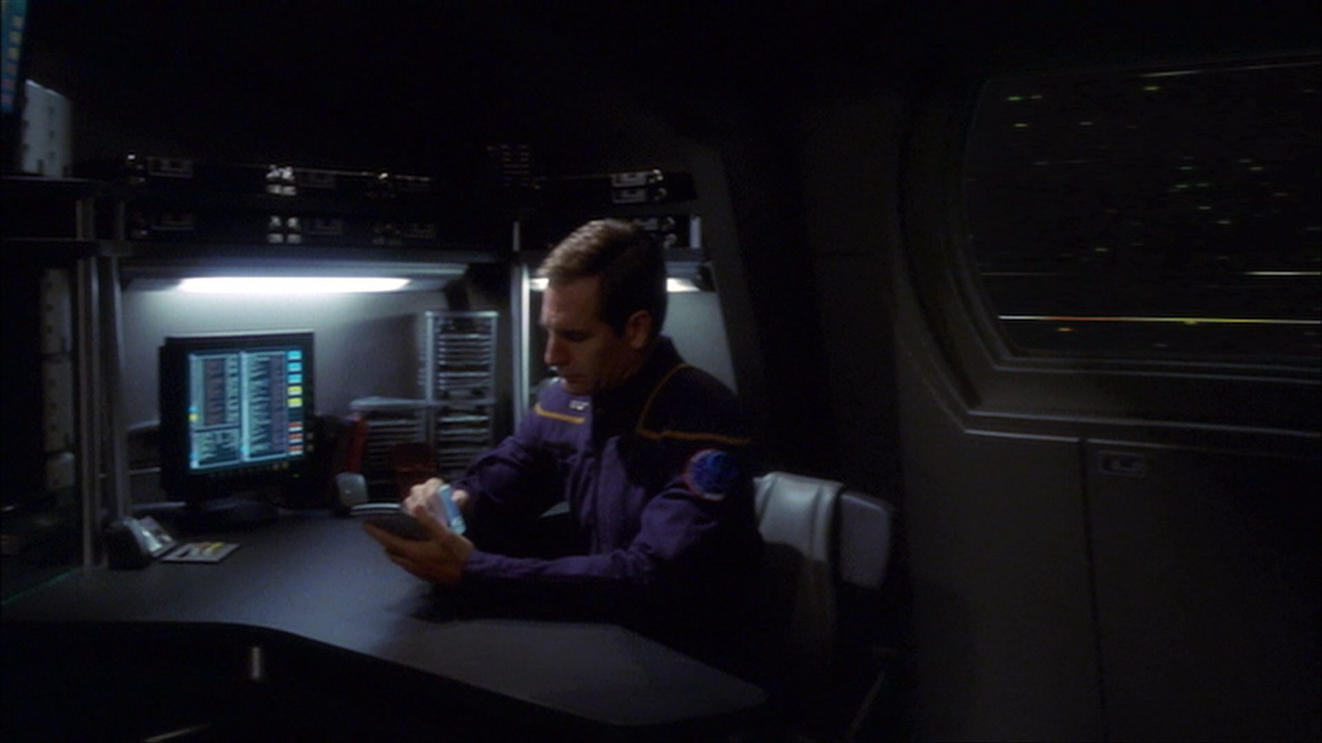 extant_StarTrek_ENT_1x16-ShuttlepodOne_0341.jpg