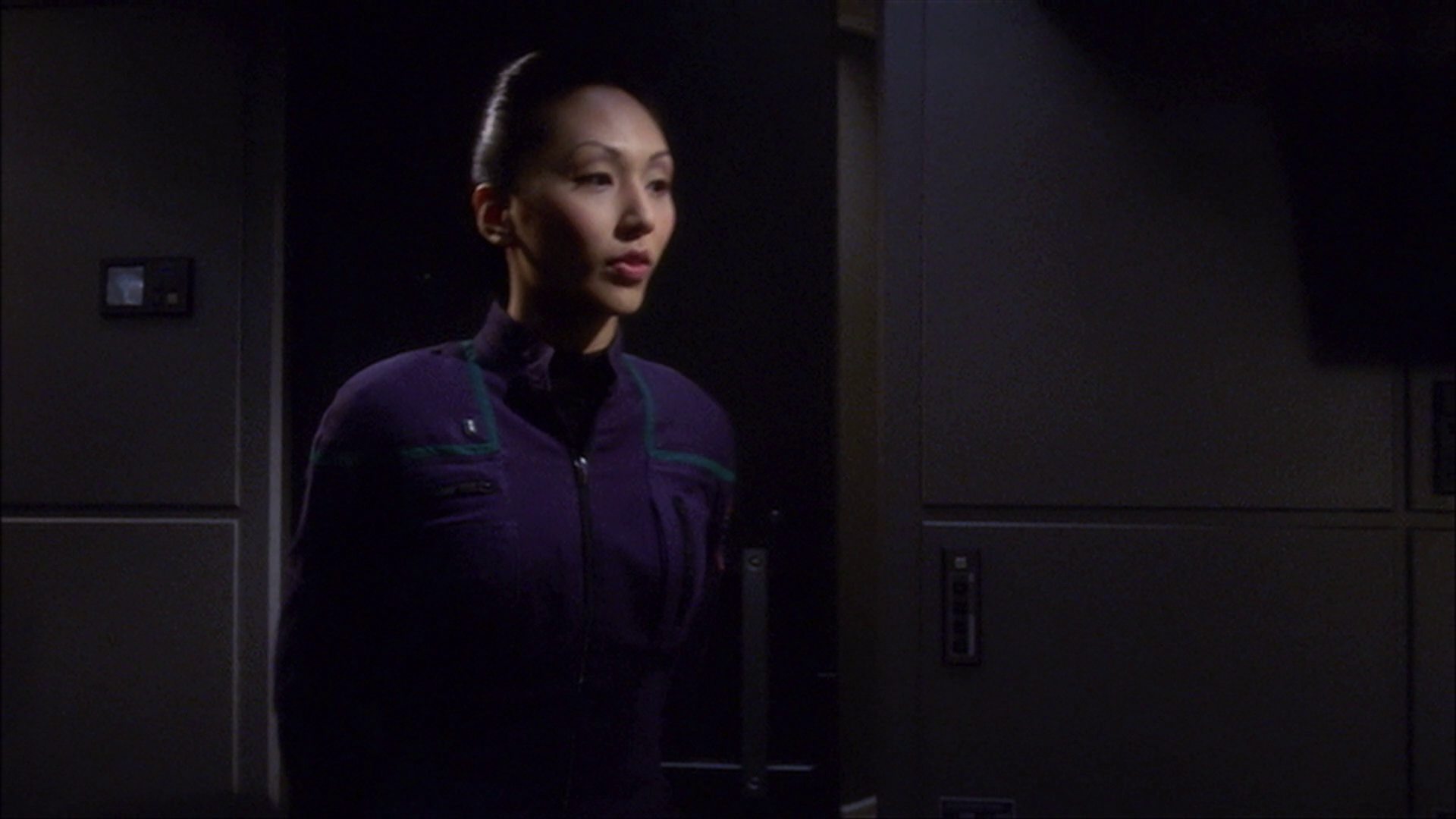 extant_StarTrek_ENT_1x16-ShuttlepodOne_0348.jpg