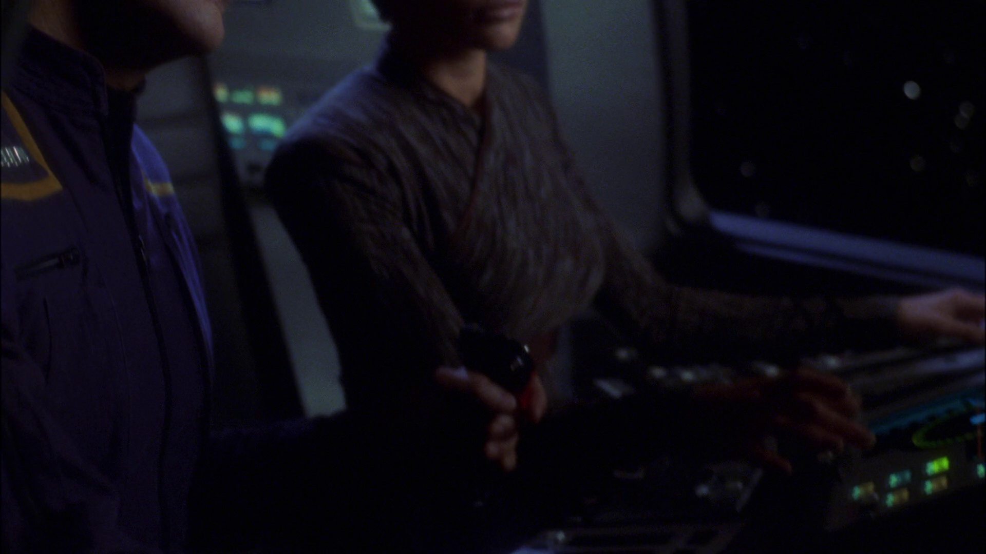 extant_StarTrek_ENT_1x16-ShuttlepodOne_0466.jpg