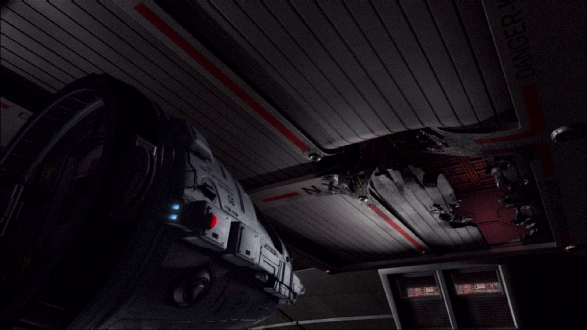 extant_StarTrek_ENT_1x16-ShuttlepodOne_0483.jpg