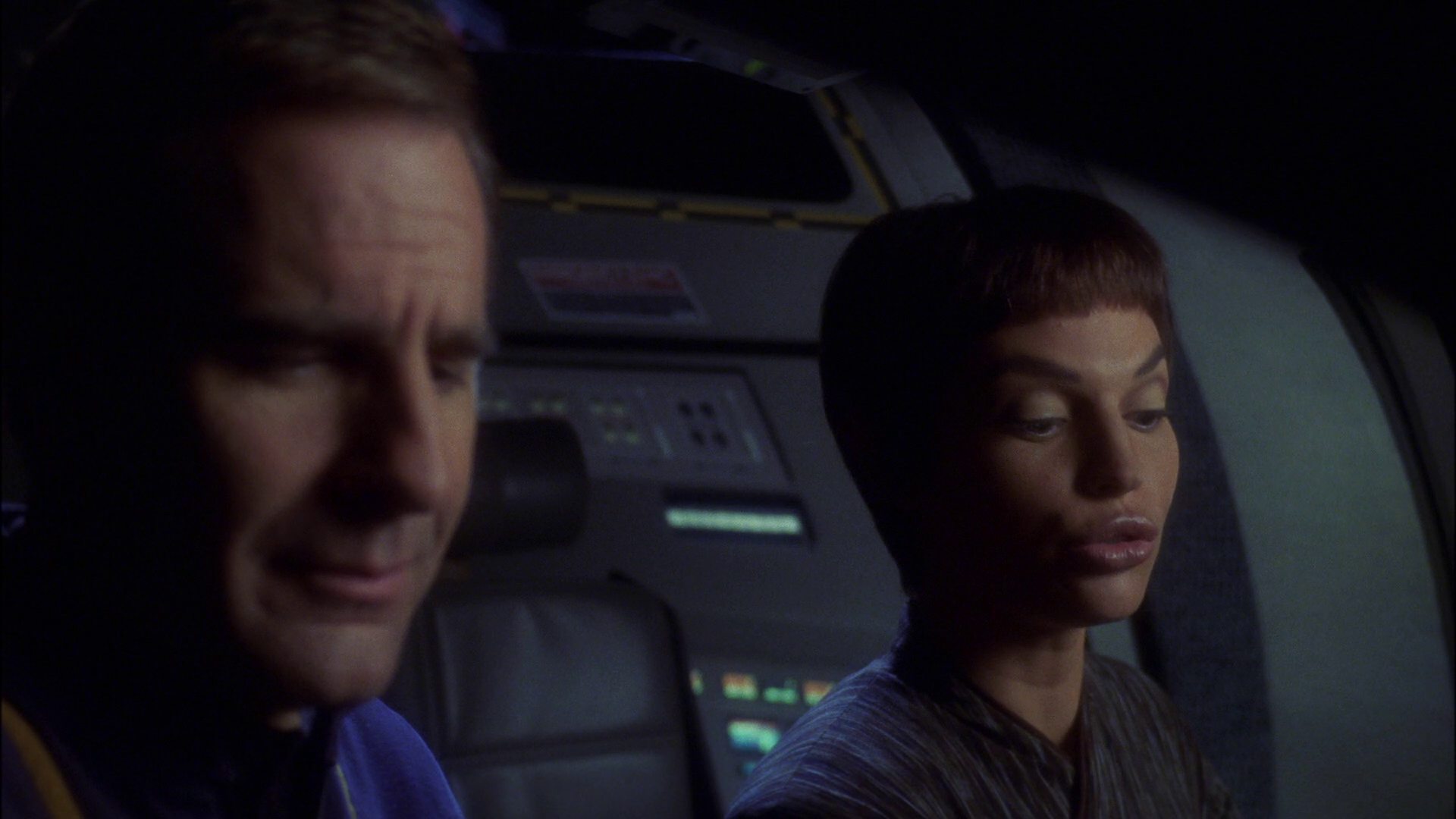 extant_StarTrek_ENT_1x16-ShuttlepodOne_0516.jpg