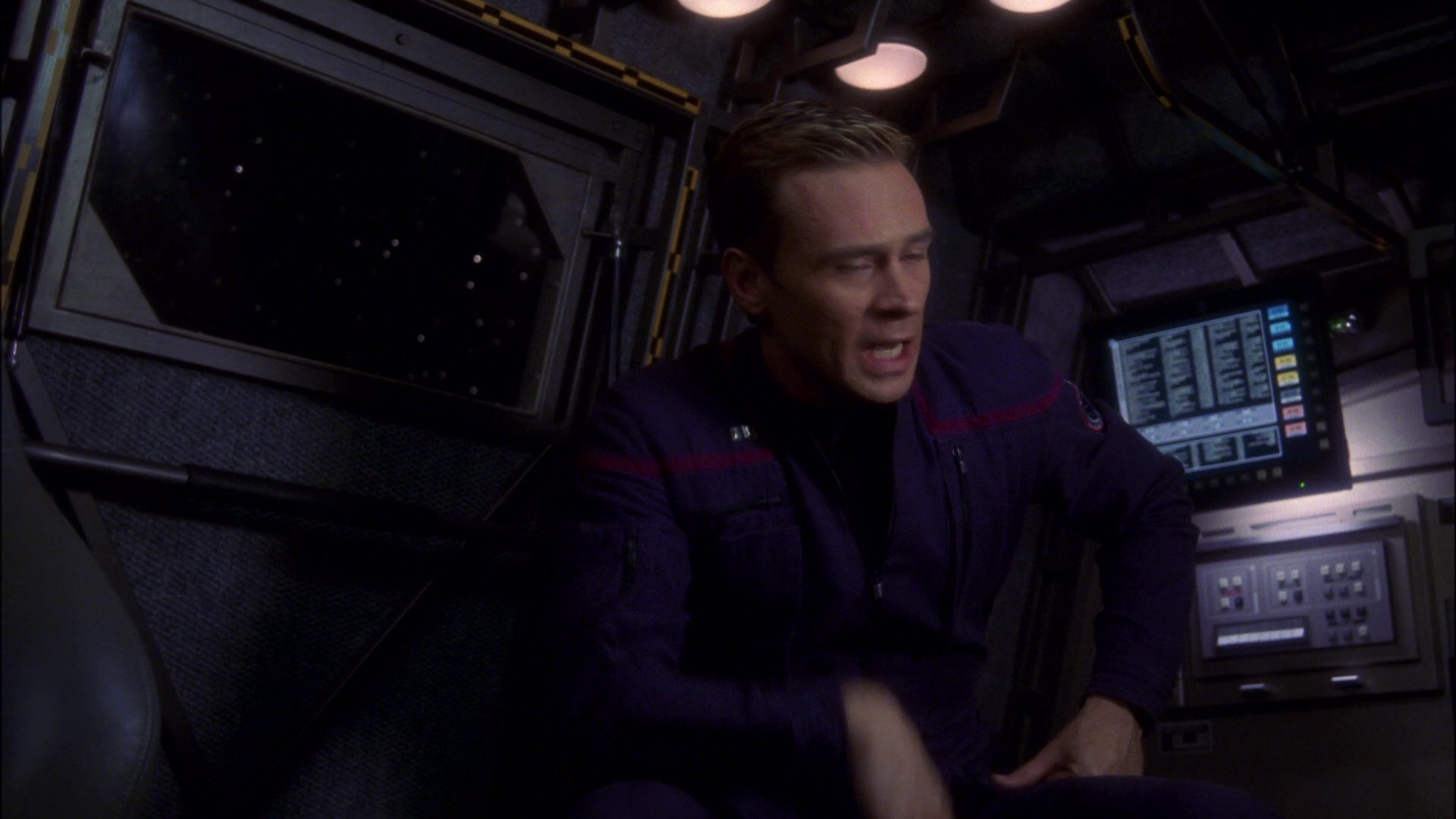 extant_StarTrek_ENT_1x16-ShuttlepodOne_0604.jpg