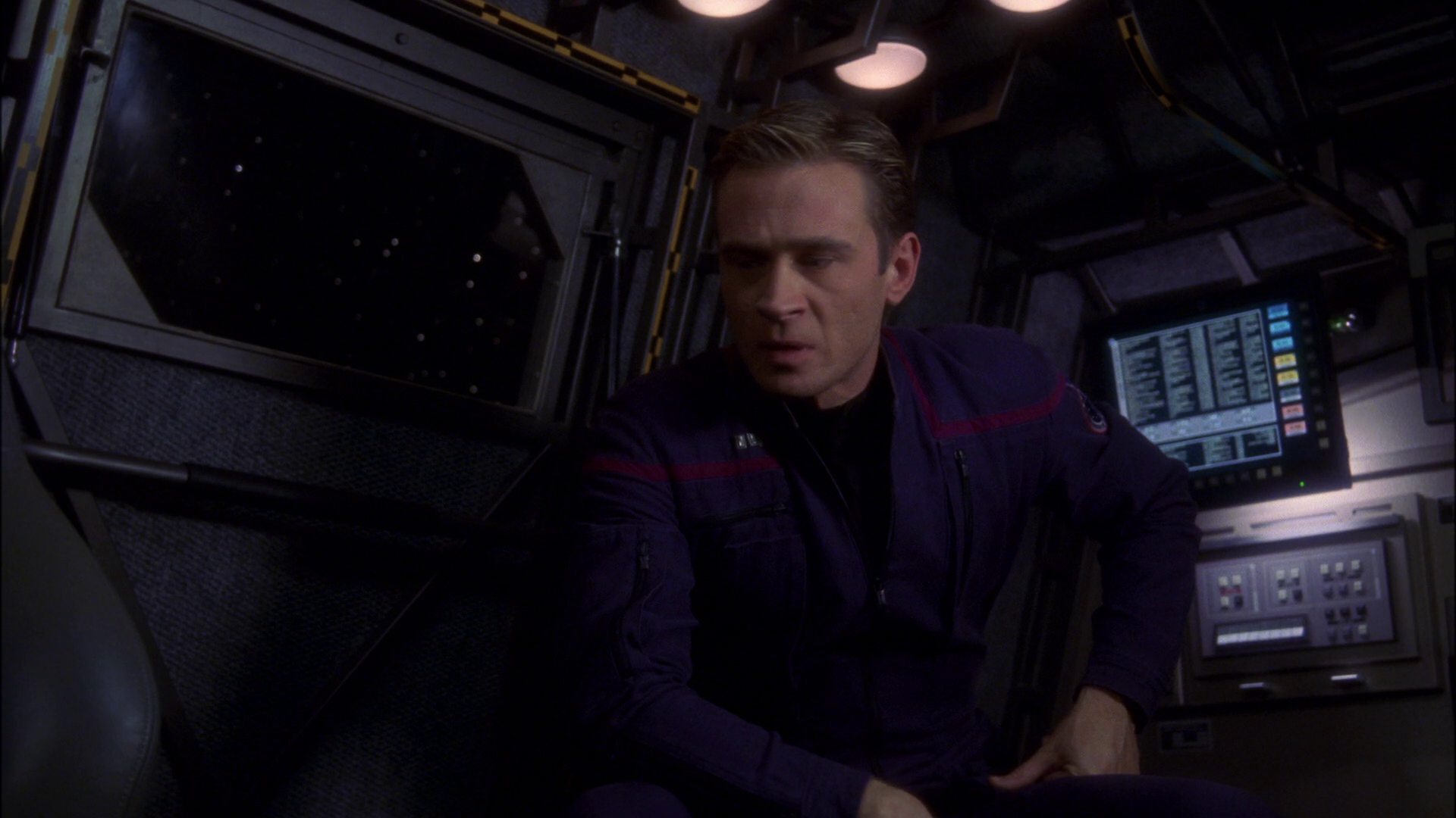 extant_StarTrek_ENT_1x16-ShuttlepodOne_0605.jpg
