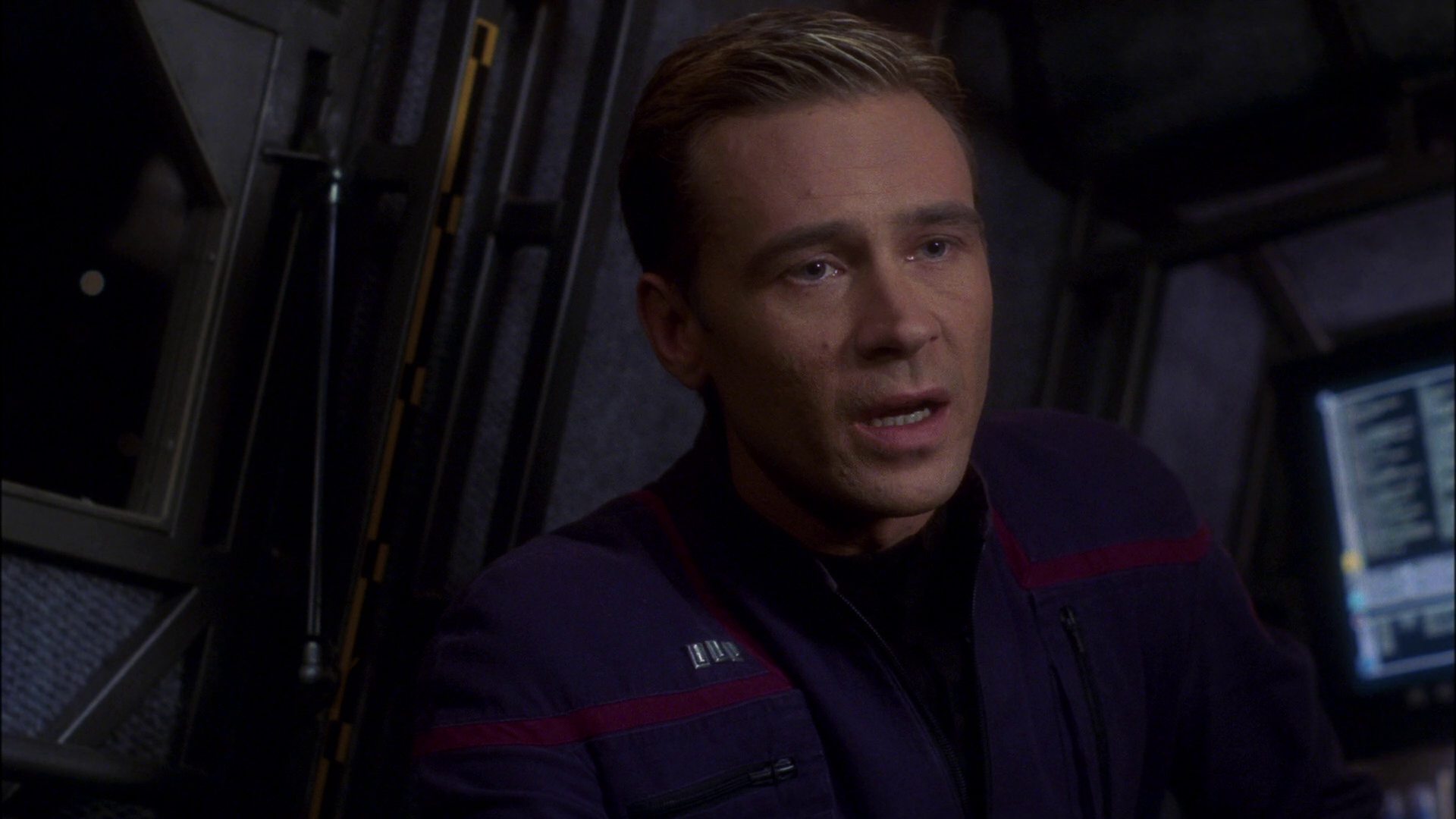 extant_StarTrek_ENT_1x16-ShuttlepodOne_0648.jpg