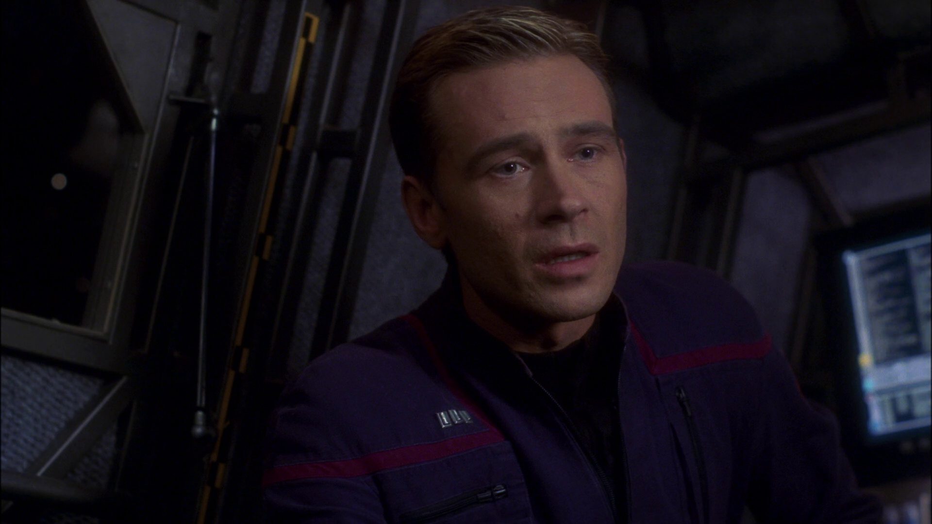 extant_StarTrek_ENT_1x16-ShuttlepodOne_0652.jpg