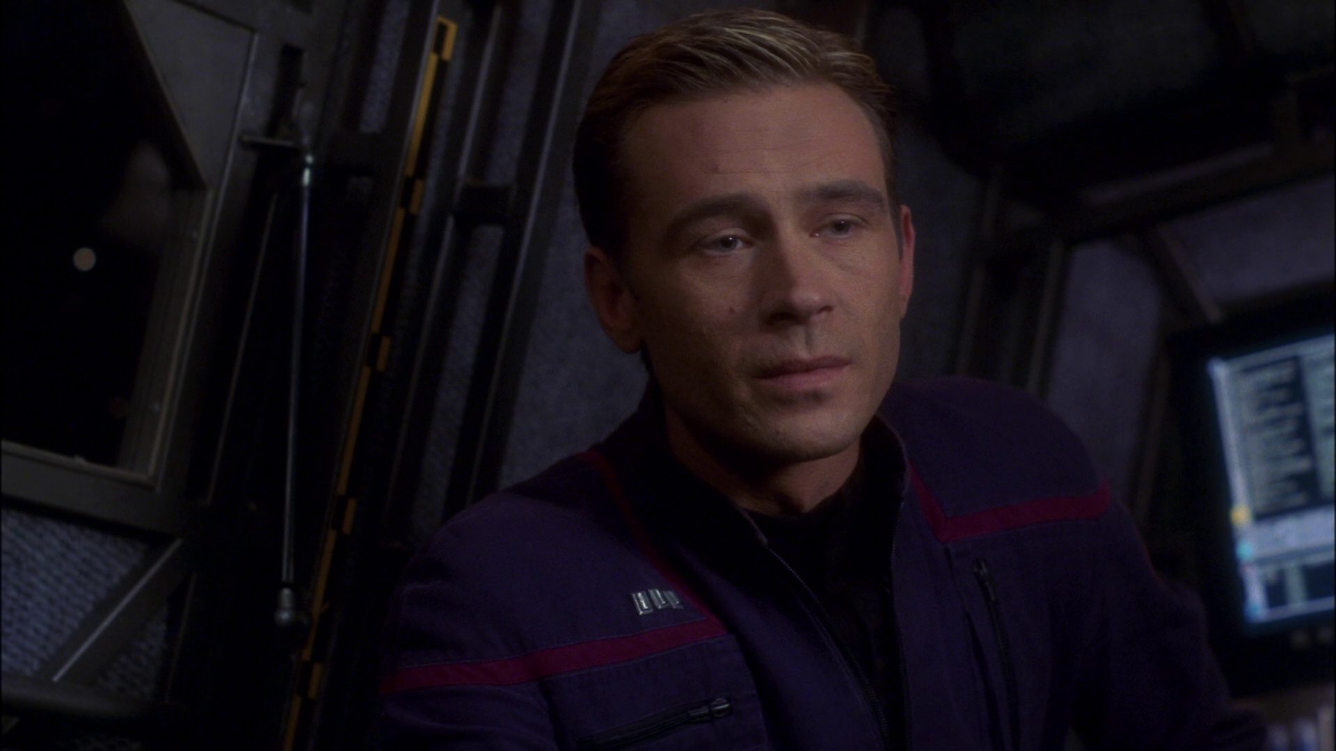 extant_StarTrek_ENT_1x16-ShuttlepodOne_0656.jpg