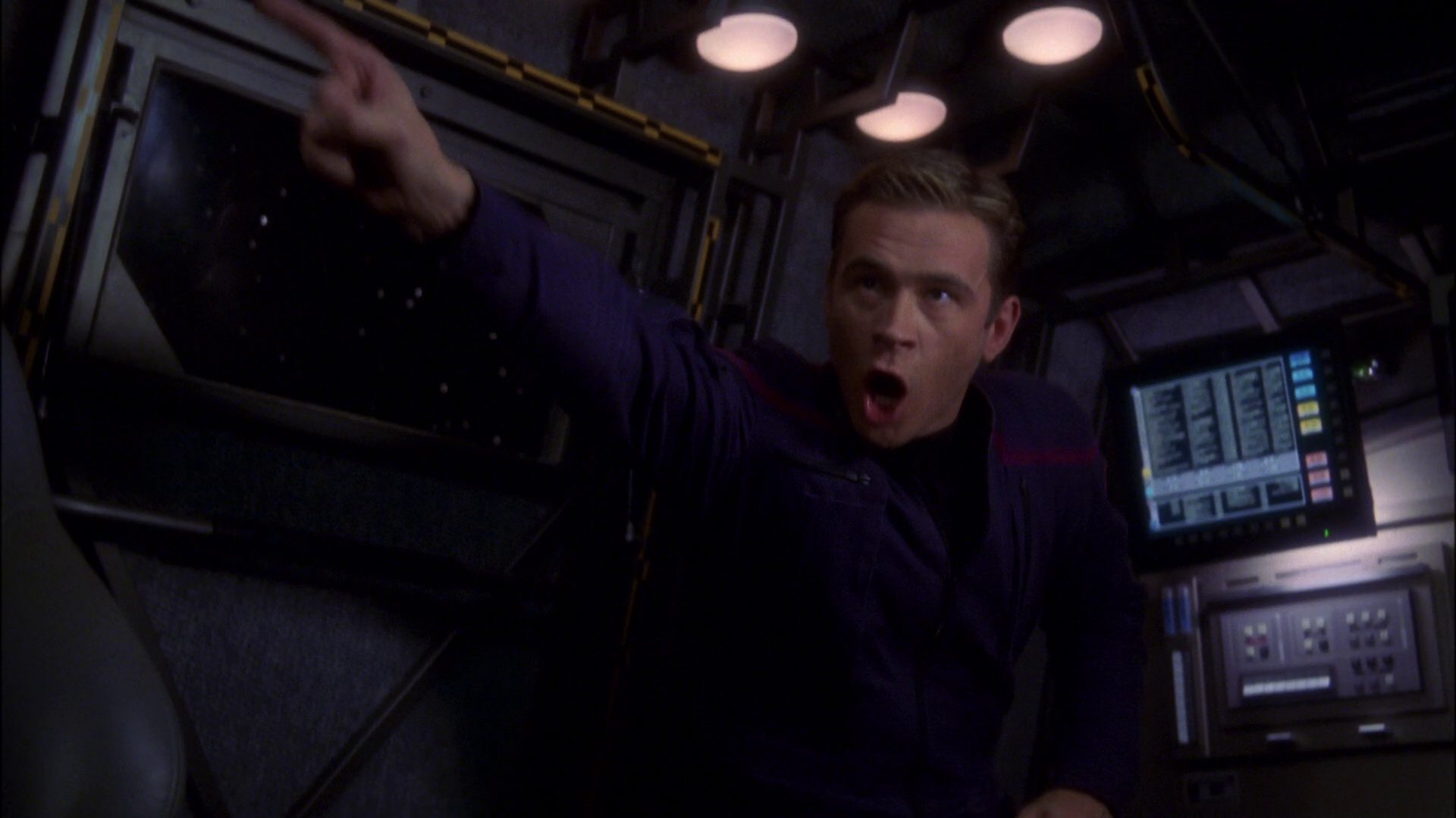 extant_StarTrek_ENT_1x16-ShuttlepodOne_0687.jpg