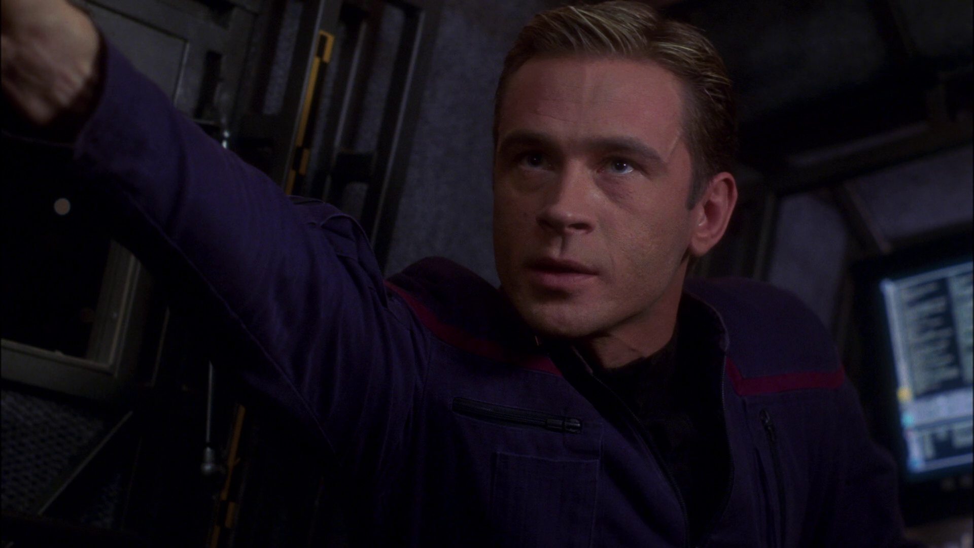 extant_StarTrek_ENT_1x16-ShuttlepodOne_0695.jpg