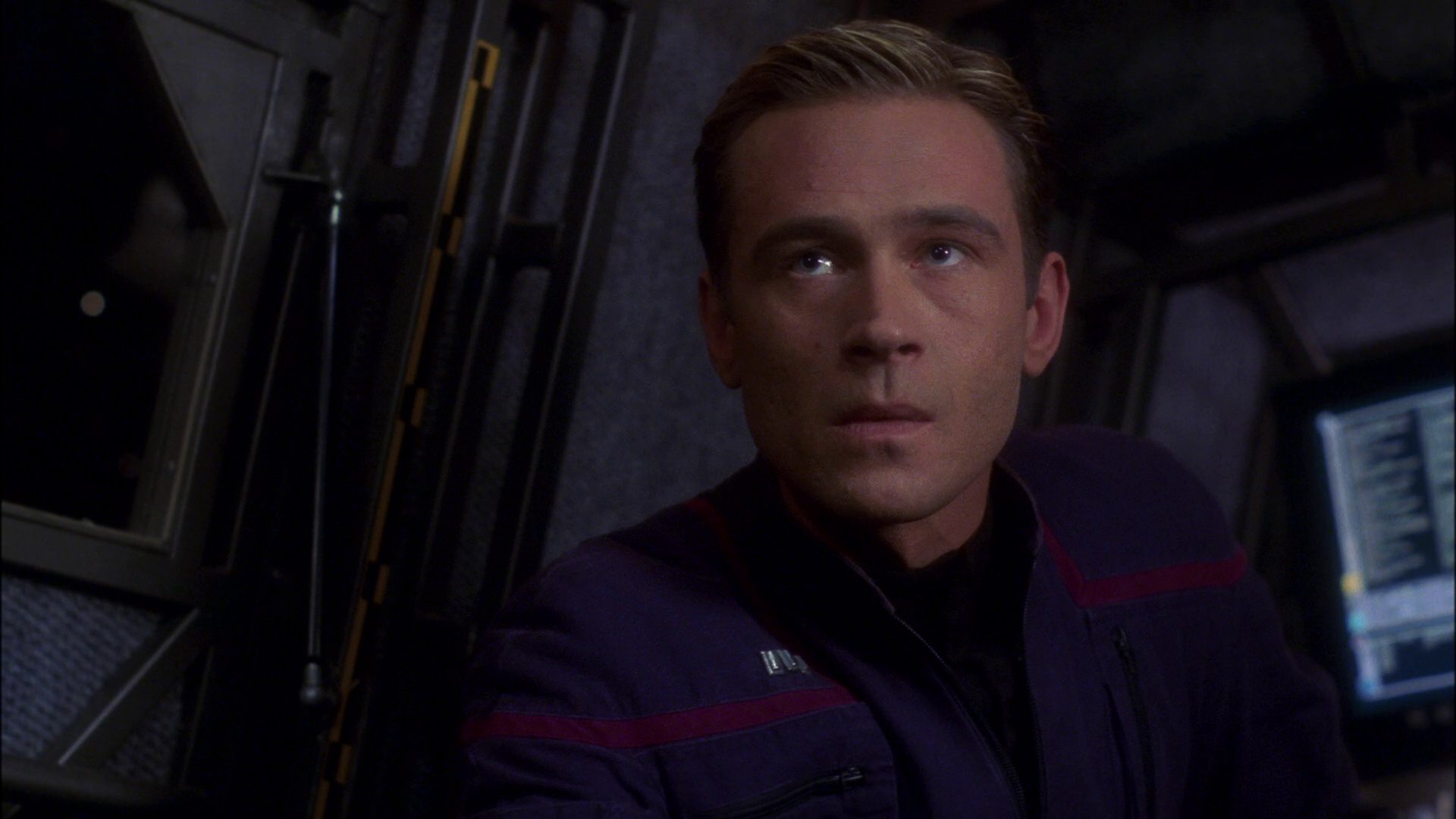 extant_StarTrek_ENT_1x16-ShuttlepodOne_0705.jpg