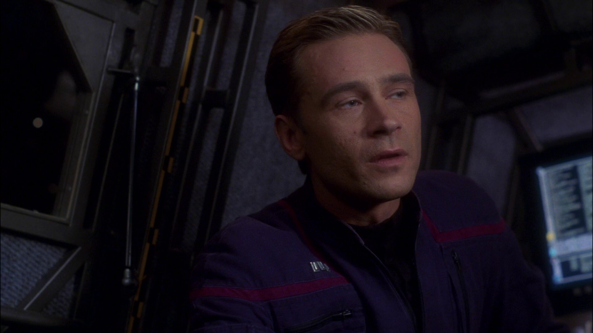 extant_StarTrek_ENT_1x16-ShuttlepodOne_0710.jpg