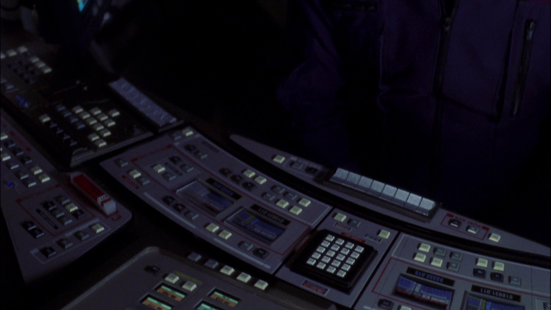 extant_StarTrek_ENT_1x16-ShuttlepodOne_0798.jpg