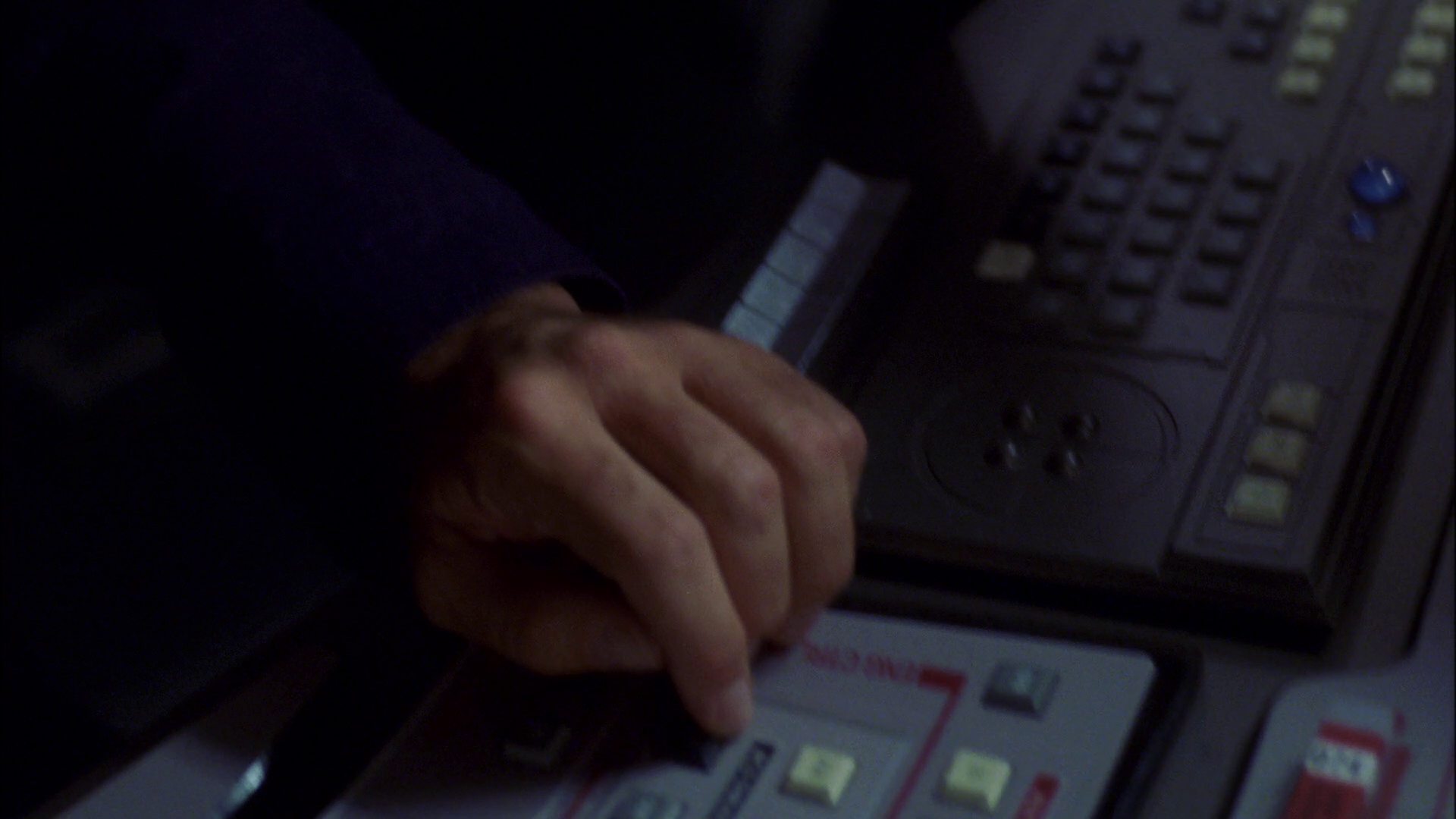 extant_StarTrek_ENT_1x16-ShuttlepodOne_0837.jpg