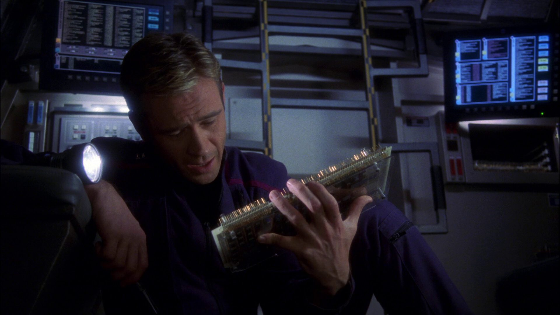 extant_StarTrek_ENT_1x16-ShuttlepodOne_0871.jpg