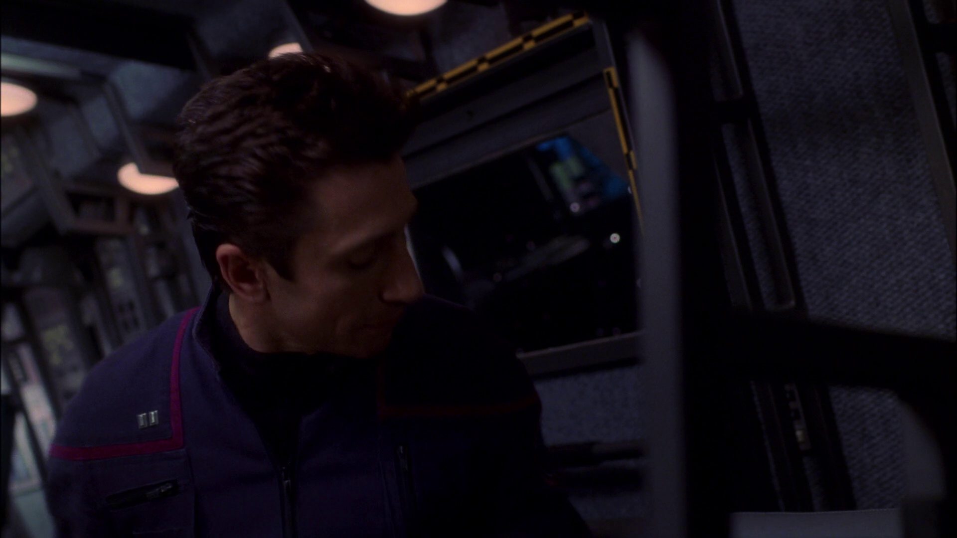 extant_StarTrek_ENT_1x16-ShuttlepodOne_1101.jpg