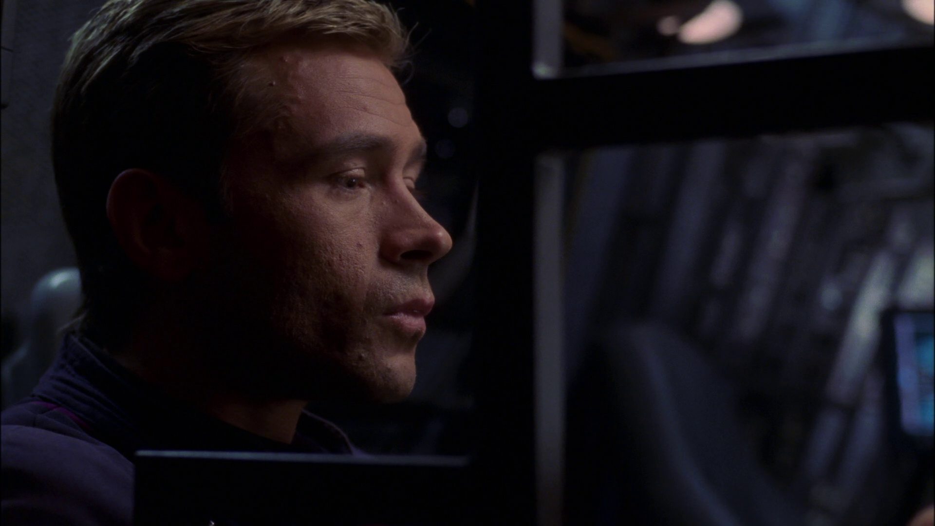 extant_StarTrek_ENT_1x16-ShuttlepodOne_1125.jpg