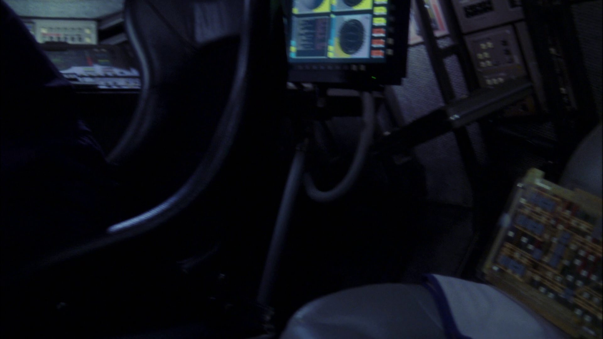 extant_StarTrek_ENT_1x16-ShuttlepodOne_1209.jpg