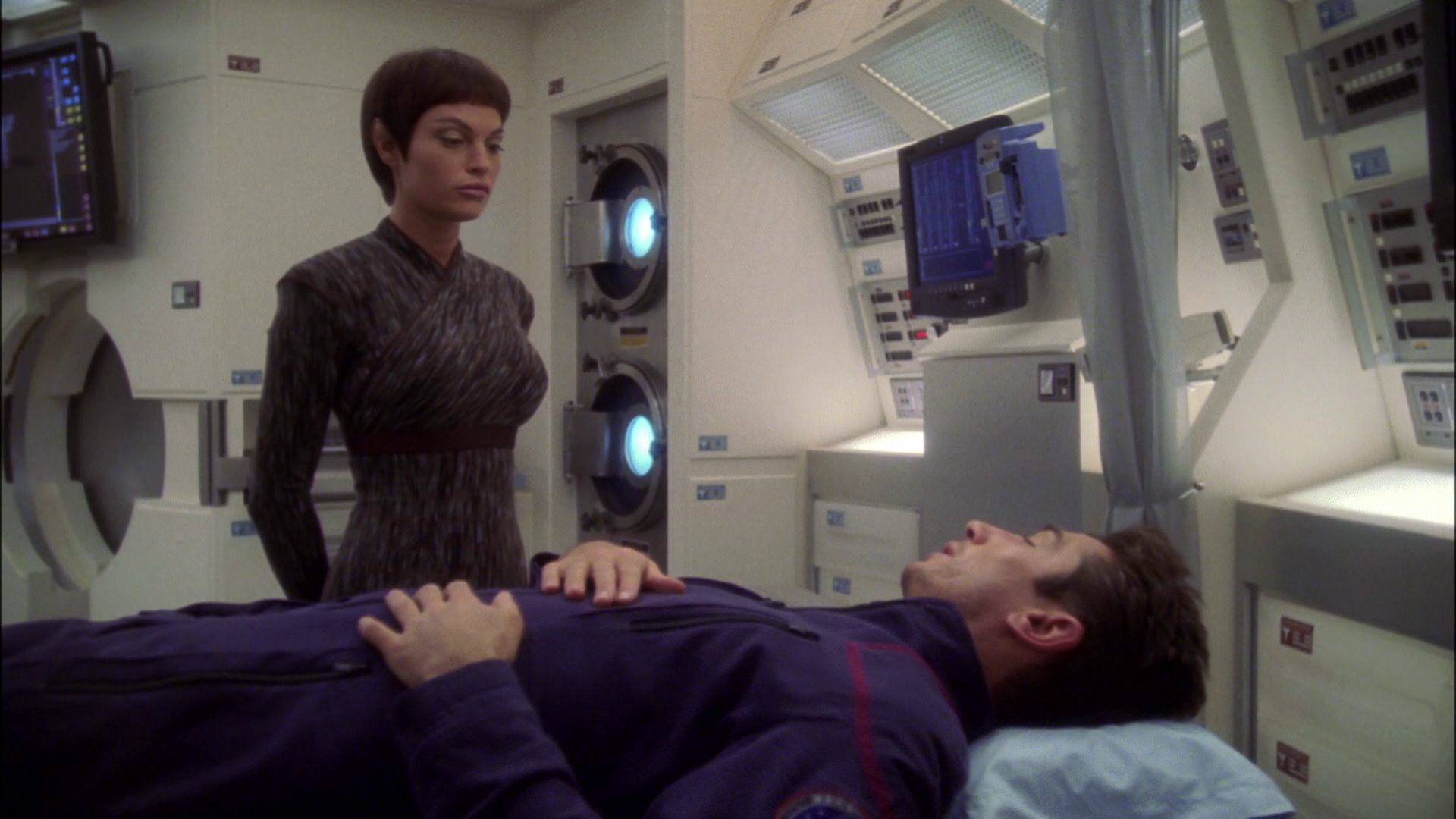 extant_StarTrek_ENT_1x16-ShuttlepodOne_1407.jpg