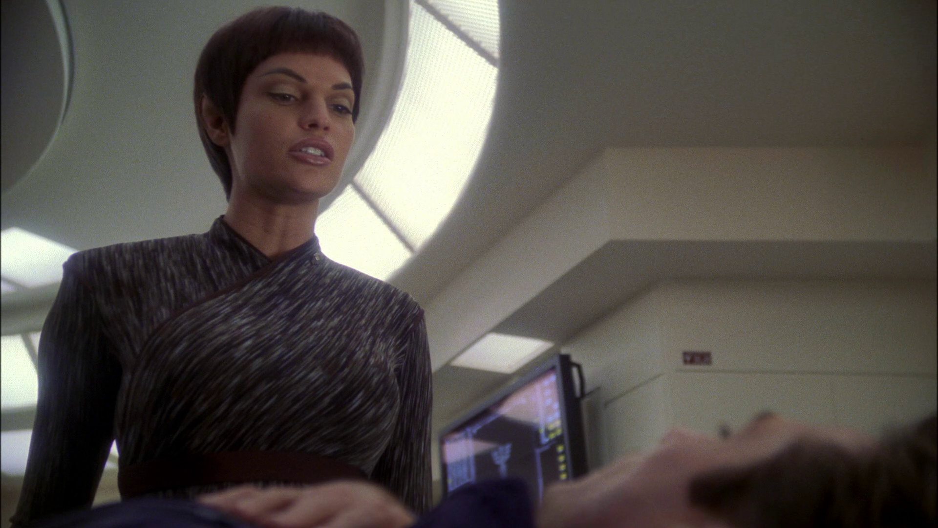extant_StarTrek_ENT_1x16-ShuttlepodOne_1436.jpg