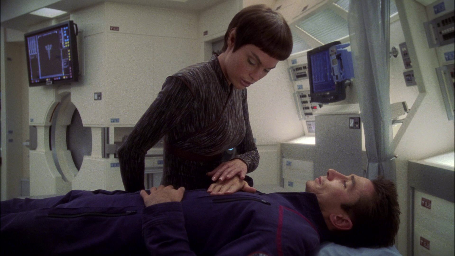extant_StarTrek_ENT_1x16-ShuttlepodOne_1469.jpg