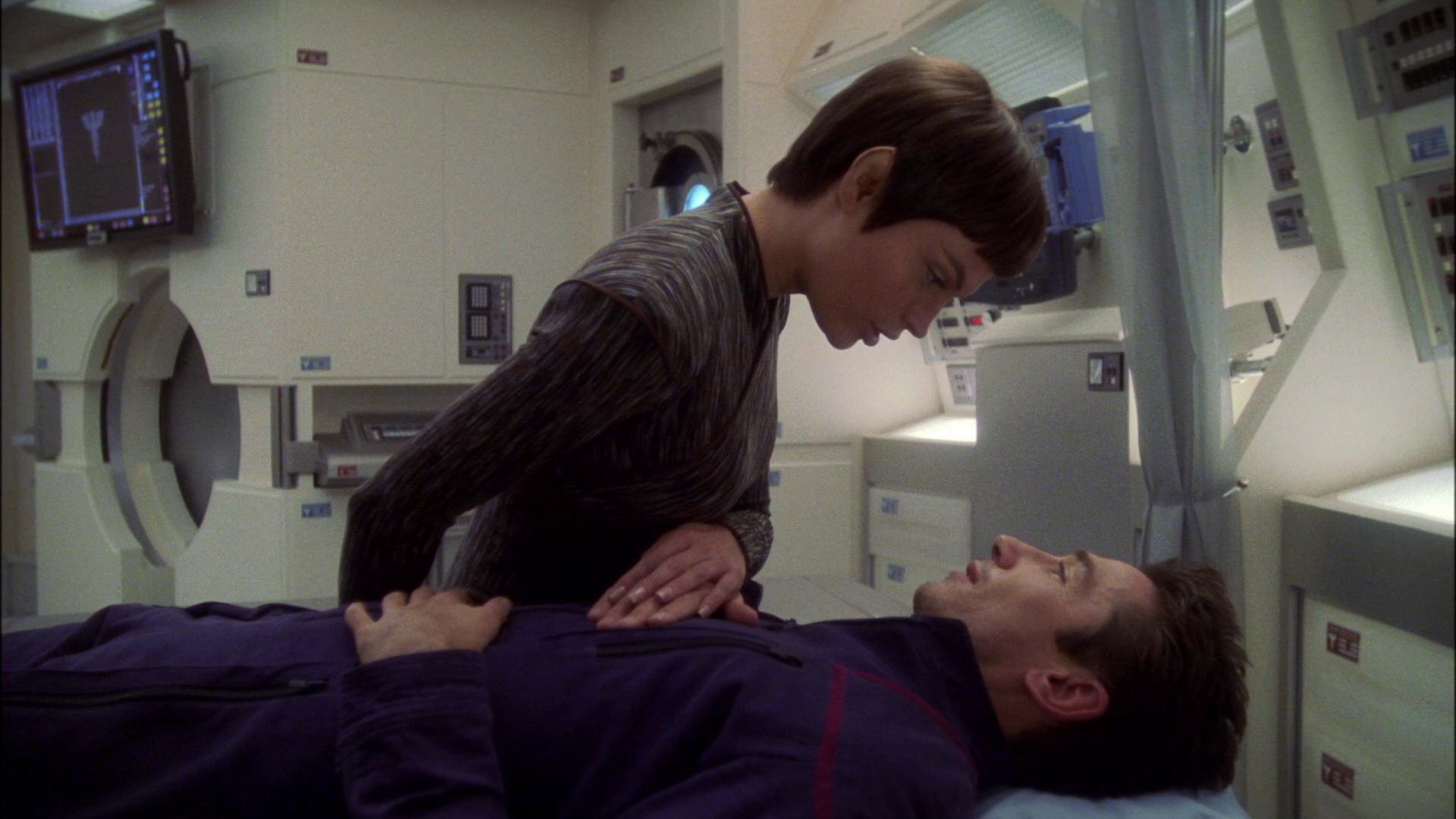 extant_StarTrek_ENT_1x16-ShuttlepodOne_1554.jpg