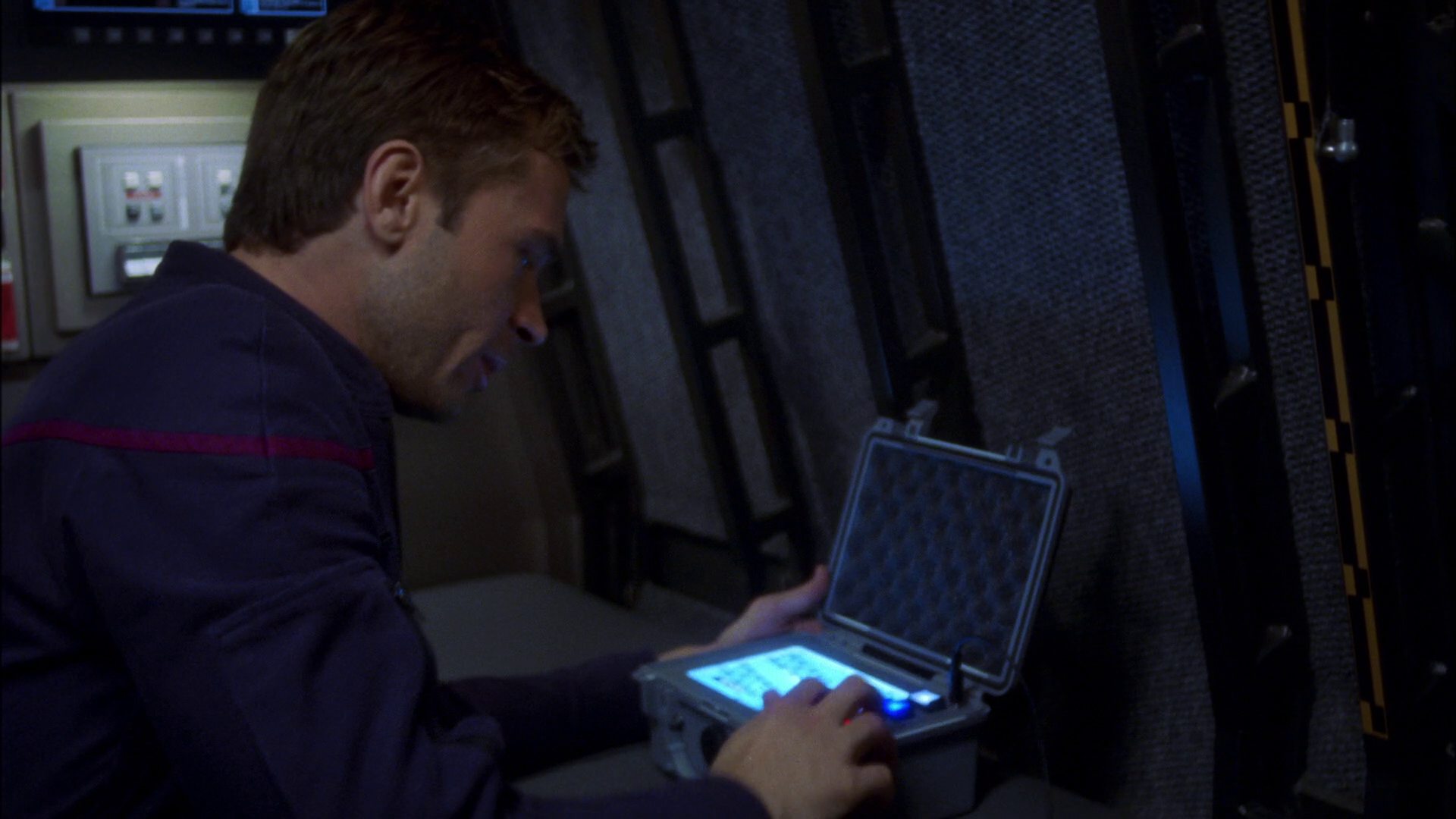 extant_StarTrek_ENT_1x16-ShuttlepodOne_1624.jpg
